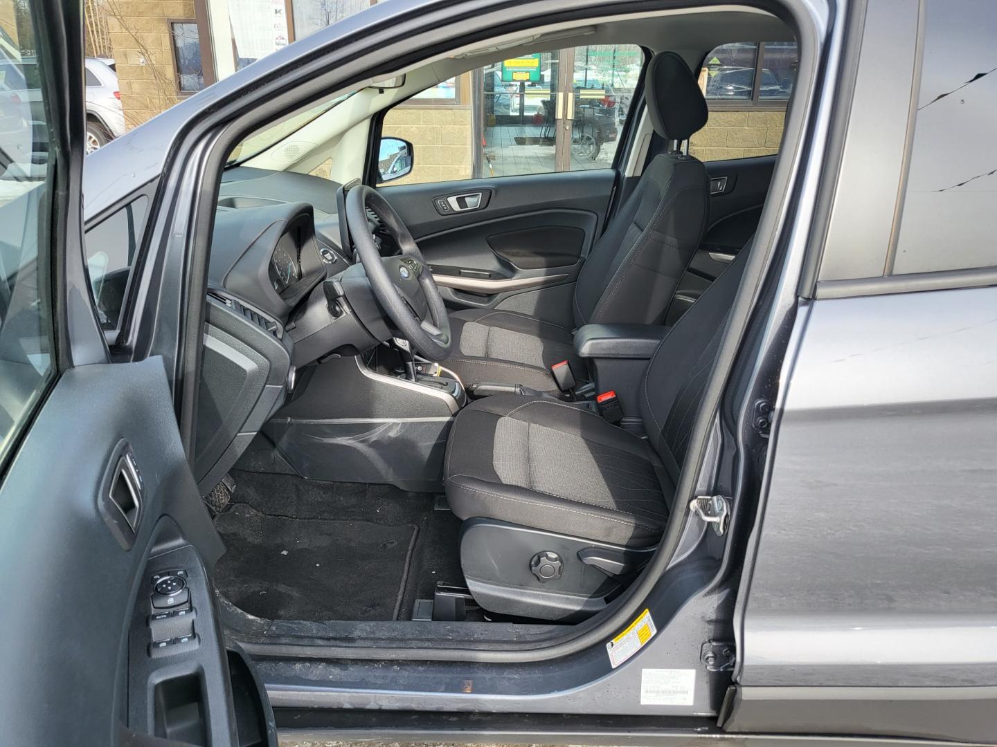 2022 Gray /BLACK Ford EcoSport SE AWD (MAJ6S3GL6NC) with an 2.0L L4 DOHC 16V engine, 6A transmission, located at 1960 Industrial Drive, Wasilla, 99654, (907) 274-2277, 61.573475, -149.400146 - Photo#9