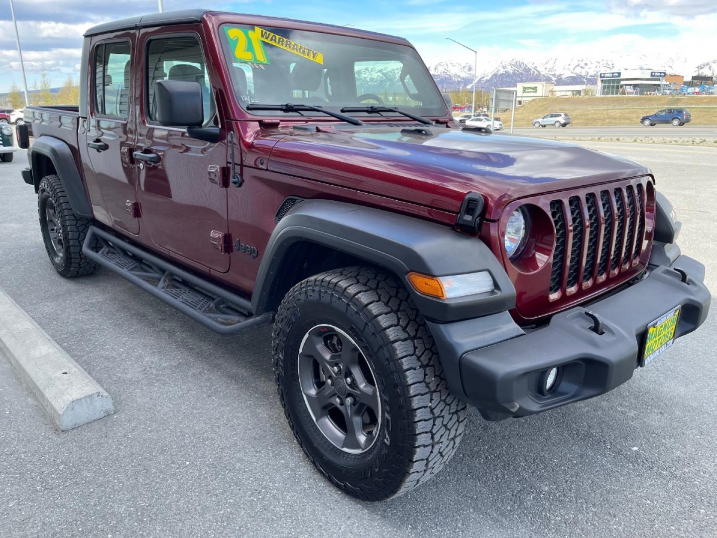 2021 MAROON /Black JEEP GLADIATOR SPORT (1C6HJTAG5ML) with an 3.6L engine, 6-Speed Manual transmission, located at 1960 Industrial Drive, Wasilla, 99654, (907) 274-2277, 61.573475, -149.400146 - Photo#5