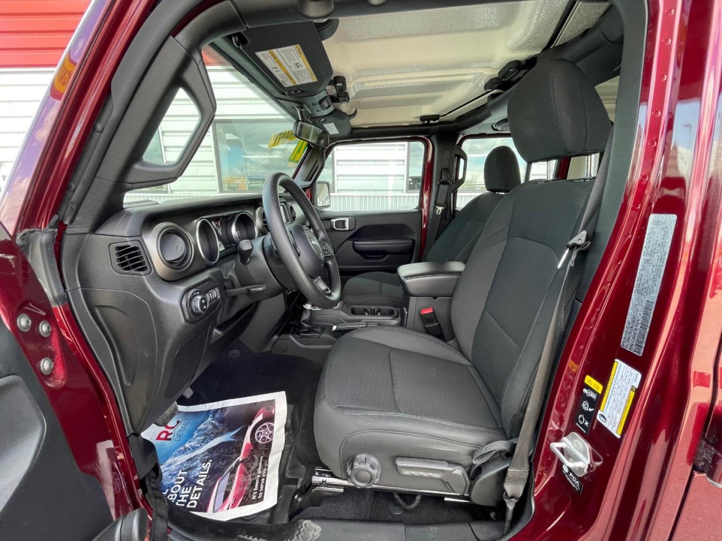 2021 MAROON /Black JEEP GLADIATOR SPORT (1C6HJTAG5ML) with an 3.6L engine, 6-Speed Manual transmission, located at 1960 Industrial Drive, Wasilla, 99654, (907) 274-2277, 61.573475, -149.400146 - Photo#7