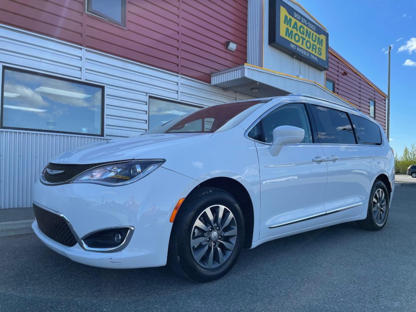 2020 White /Black Chrysler Pacifica Touring-L Plus (2C4RC1EGXLR) with an 3.6L V6 DOHC 24V engine, 9A transmission, located at 1960 Industrial Drive, Wasilla, 99654, (907) 274-2277, 61.573475, -149.400146 - Photo#0