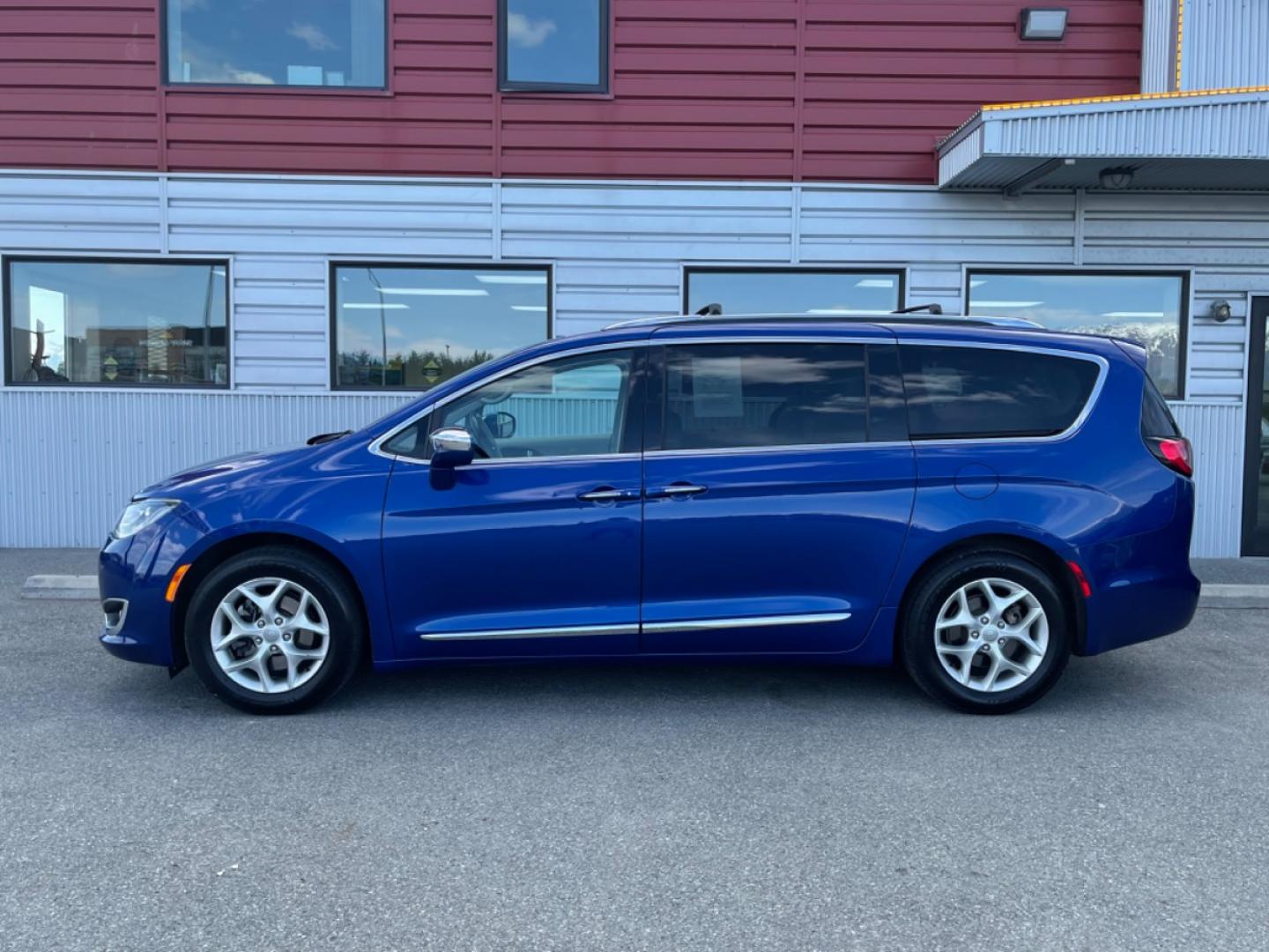 2020 BLUE /white CHRYSLER PACIFICA LIMITED (2C4RC1GGXLR) with an 3.6L engine, Automatic transmission, located at 1960 Industrial Drive, Wasilla, 99654, (907) 274-2277, 61.573475, -149.400146 - Photo#0