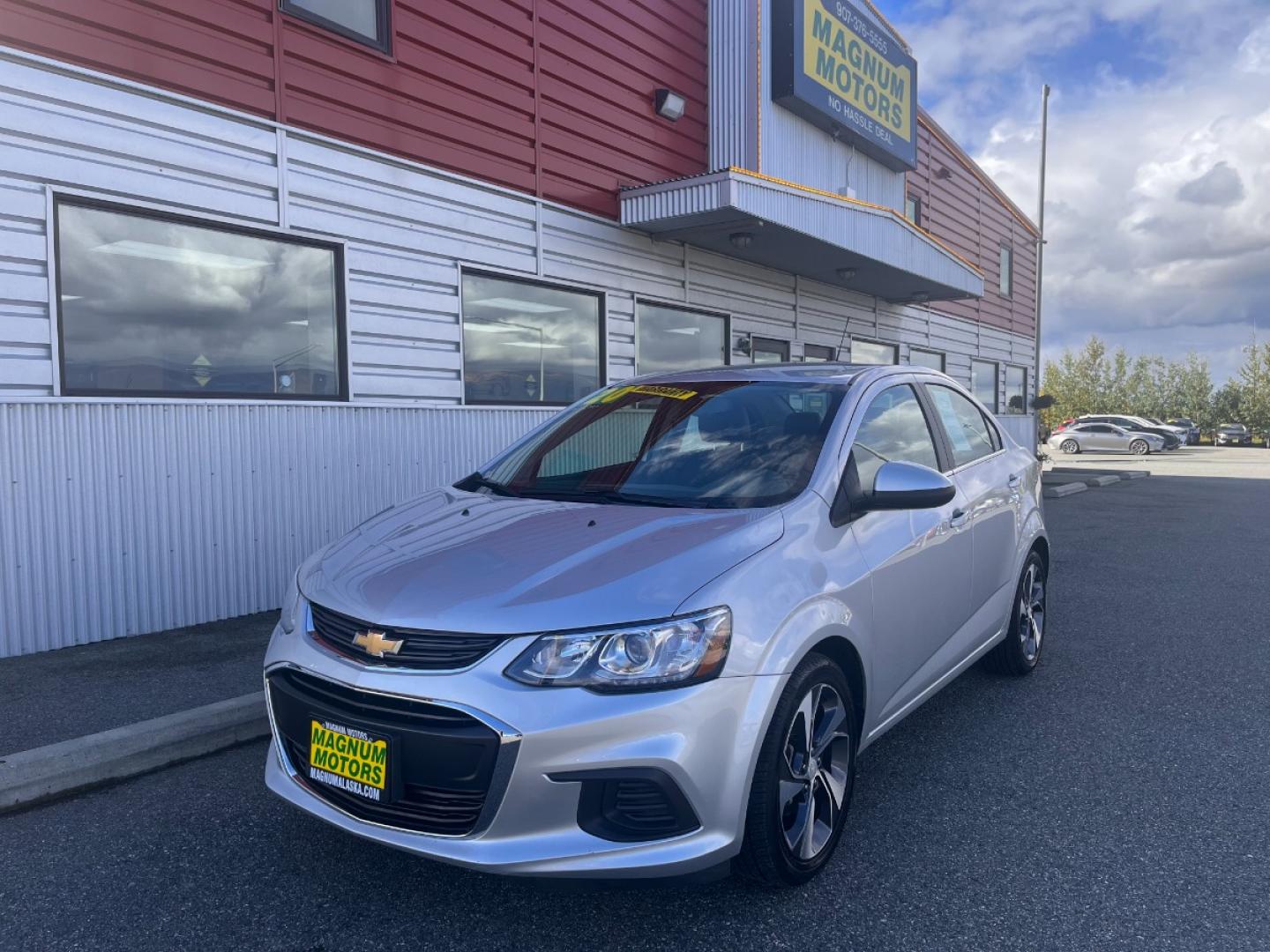 2020 Silver /gray Chevrolet Sonic Premier Auto Sedan (1G1JF5SB2L4) with an 1.4L L4 DOHC 24V TURBO engine, 6A transmission, located at 1960 Industrial Drive, Wasilla, 99654, (907) 274-2277, 61.573475, -149.400146 - Photo#2