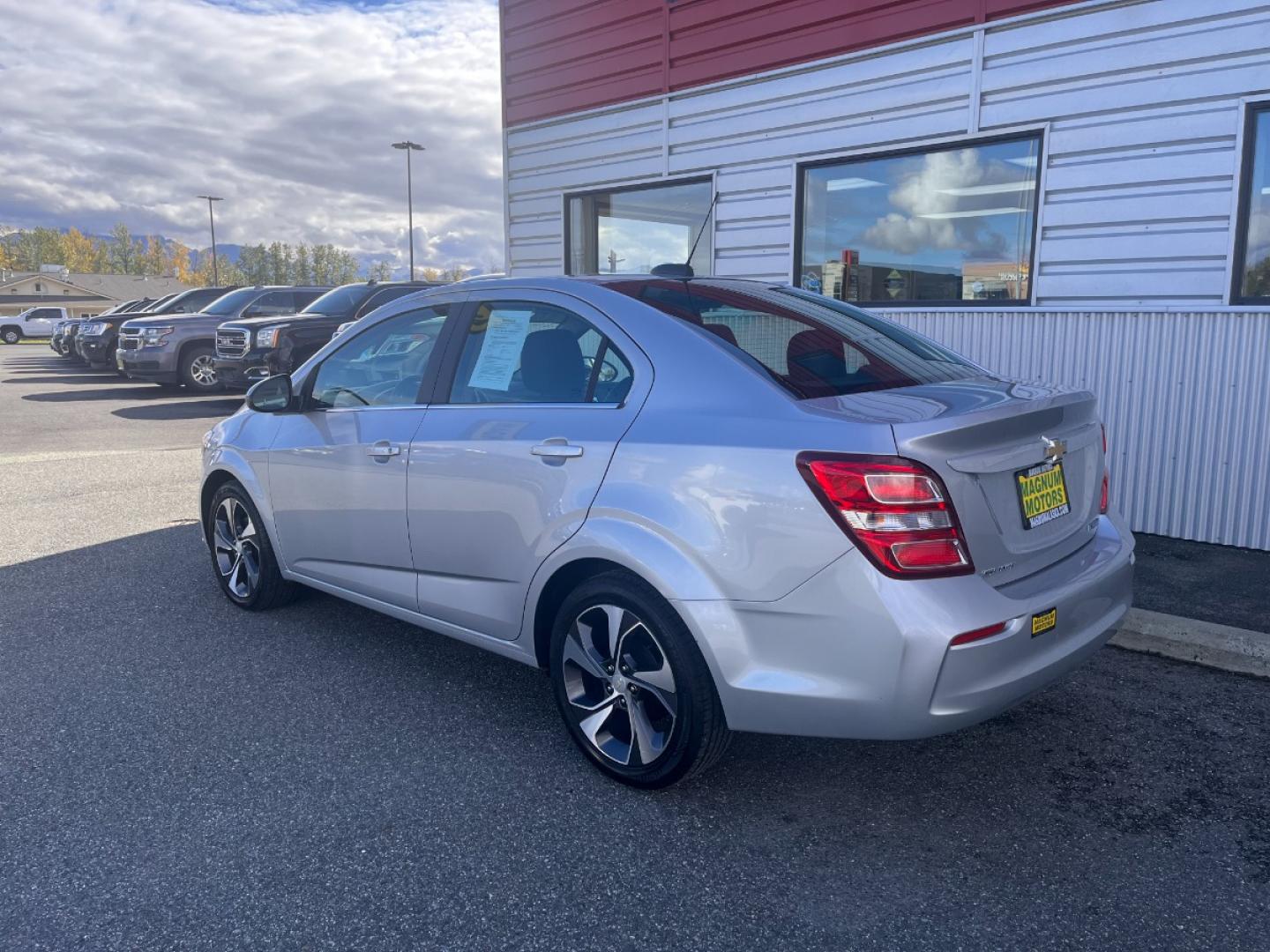 2020 Silver /gray Chevrolet Sonic Premier Auto Sedan (1G1JF5SB2L4) with an 1.4L L4 DOHC 24V TURBO engine, 6A transmission, located at 1960 Industrial Drive, Wasilla, 99654, (907) 274-2277, 61.573475, -149.400146 - Photo#3