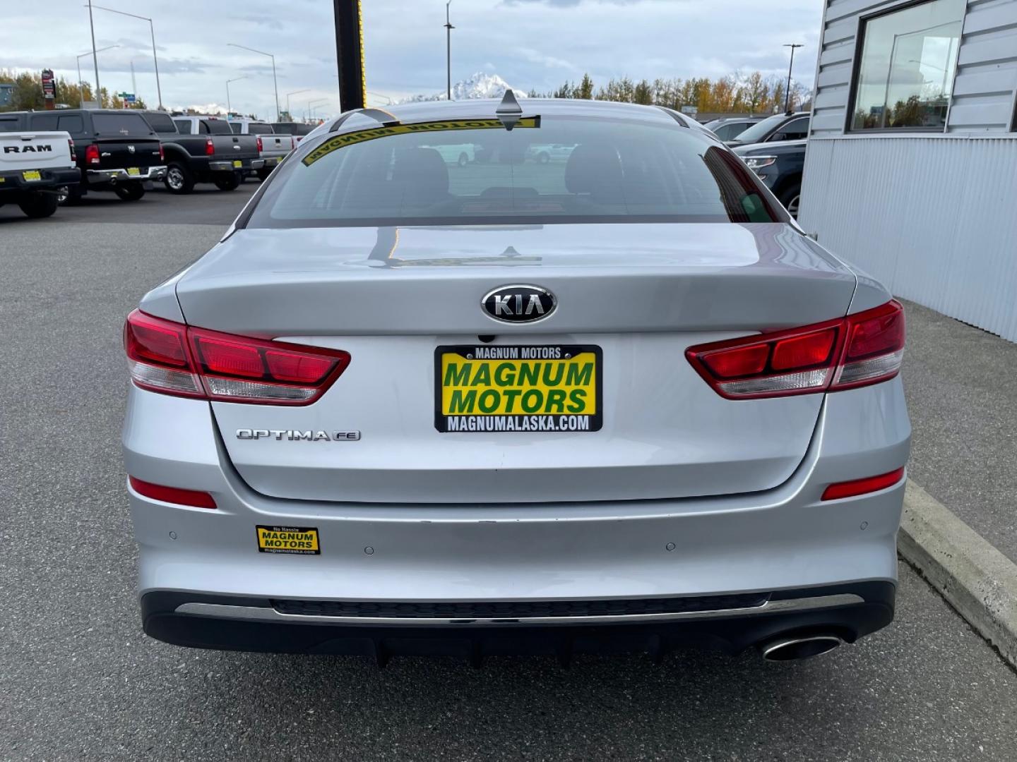 2020 SILVER /Black KIA OPTIMA LX (5XXGT4L30LG) with an 2.4L engine, Automatic transmission, located at 1960 Industrial Drive, Wasilla, 99654, (907) 274-2277, 61.573475, -149.400146 - Photo#3