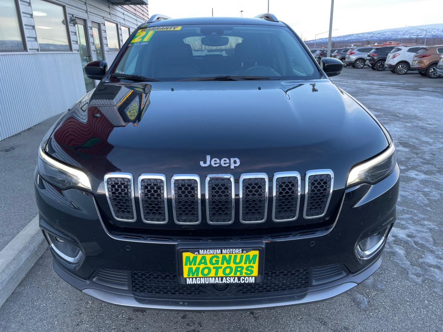 2021 Black /Black Jeep Cherokee Limited 4WD (1C4PJMDX5MD) with an 3.2L V6 DOHC 24V engine, 9A transmission, located at 1960 Industrial Drive, Wasilla, 99654, (907) 274-2277, 61.573475, -149.400146 - Photo#7