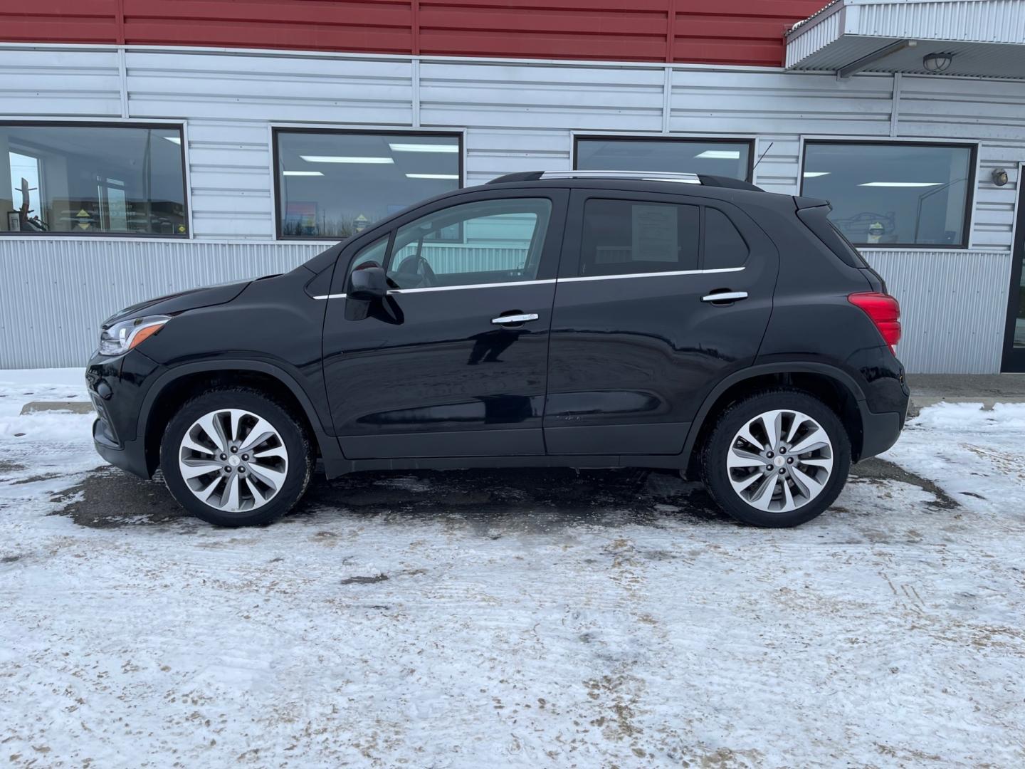 2019 BLACK /Black CHEVROLET TRAX LT (3GNCJPSB2KL) with an 1.4L engine, Automatic transmission, located at 1960 Industrial Drive, Wasilla, 99654, (907) 274-2277, 61.573475, -149.400146 - Photo#2