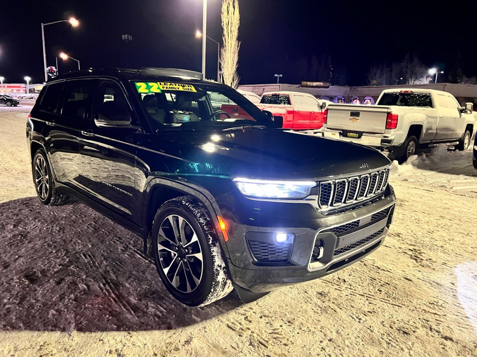 2022 BLACK /BLACK JEEP GRAND CHEROKEE OVERLAND (1C4RJKDG8N8) with an 3.6L engine, Automatic transmission, located at 1960 Industrial Drive, Wasilla, 99654, (907) 274-2277, 61.573475, -149.400146 - Photo #10