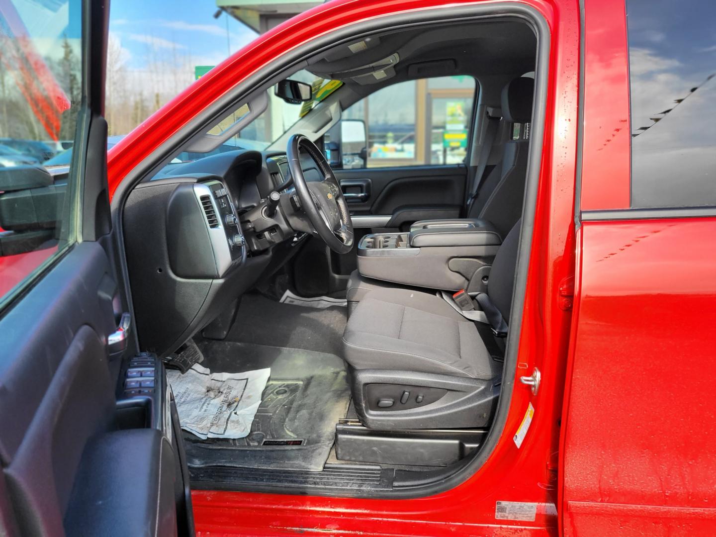 2019 BLUE CHEVROLET SILVERADO 2500H LT (1GC1KSEY5KF) with an 6.6L engine, Automatic transmission, located at 1960 Industrial Drive, Wasilla, 99654, (907) 274-2277, 61.573475, -149.400146 - Photo#8