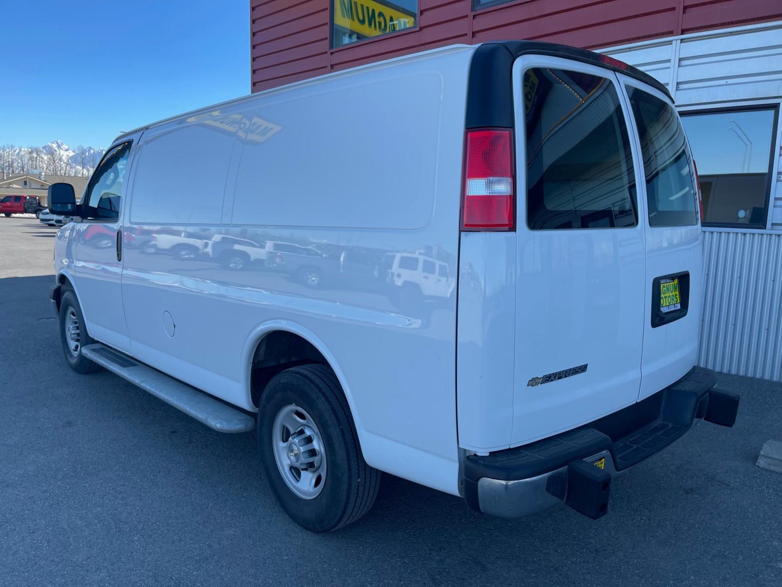 2020 WHITE /Gray CHEVROLET EXPRESS 2500 (1GCWGAFG7L1) with an 6.0L engine, Automatic transmission, located at 1960 Industrial Drive, Wasilla, 99654, (907) 274-2277, 61.573475, -149.400146 - Photo #2