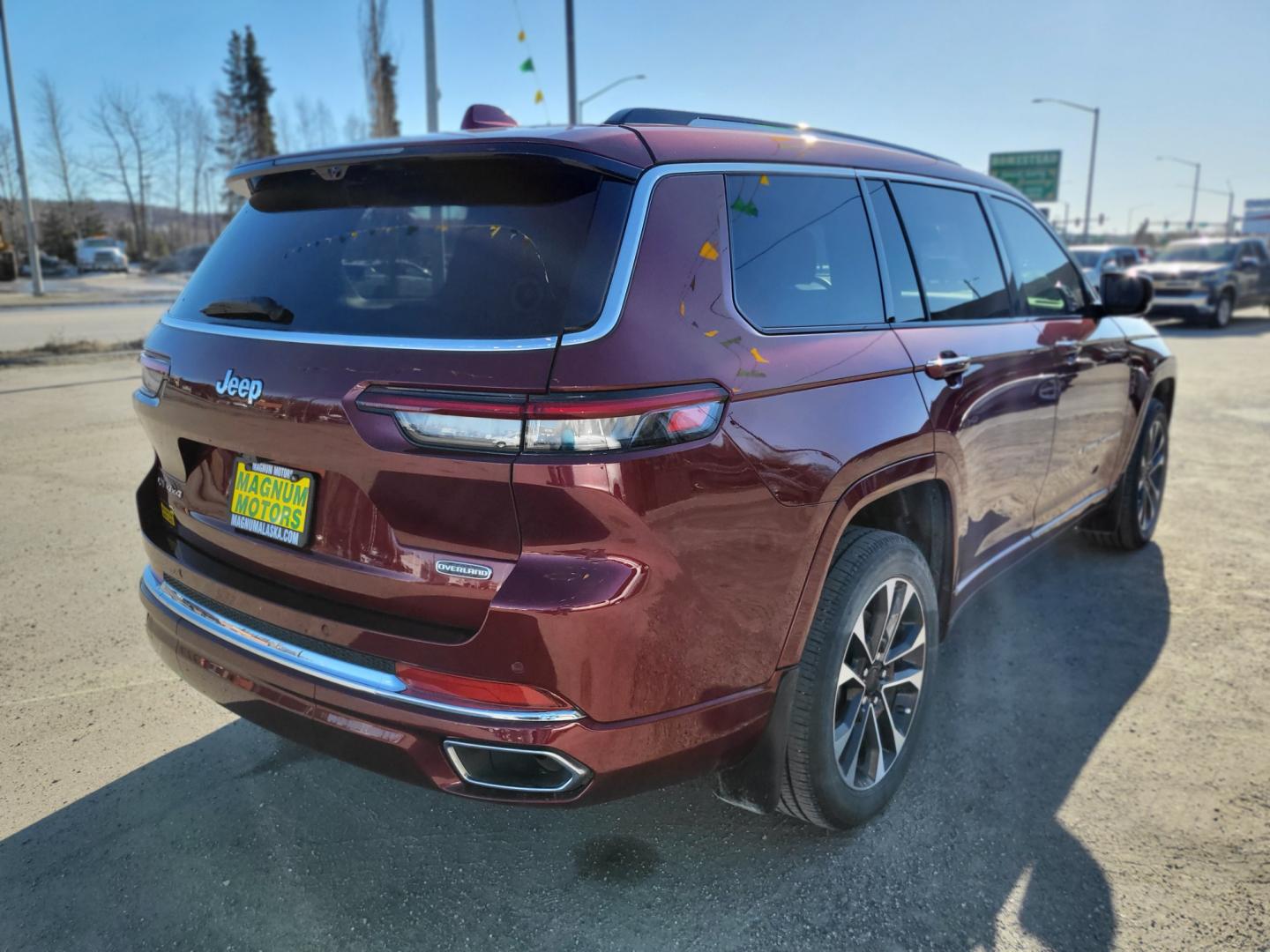 2021 RED /BLACK LEATHER JEEP GRAND CHEROKEE L OVERLAND (1C4RJKDGXM8) with an 3.6L engine, Automatic transmission, located at 1960 Industrial Drive, Wasilla, 99654, (907) 274-2277, 61.573475, -149.400146 - Photo#5