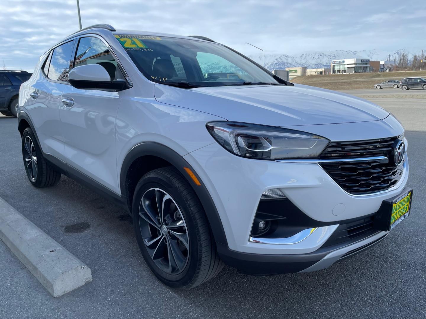 2021 White /Two-tone Buick Encore GX Essence AWD (KL4MMGSL9MB) with an 1.3L L3 TURBO engine, 9A transmission, located at 1960 Industrial Drive, Wasilla, 99654, (907) 274-2277, 61.573475, -149.400146 - Photo#6