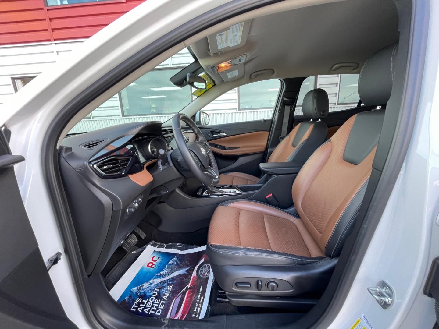 2021 White /Two-tone Buick Encore GX Essence AWD (KL4MMGSL9MB) with an 1.3L L3 TURBO engine, 9A transmission, located at 1960 Industrial Drive, Wasilla, 99654, (907) 274-2277, 61.573475, -149.400146 - Photo#8