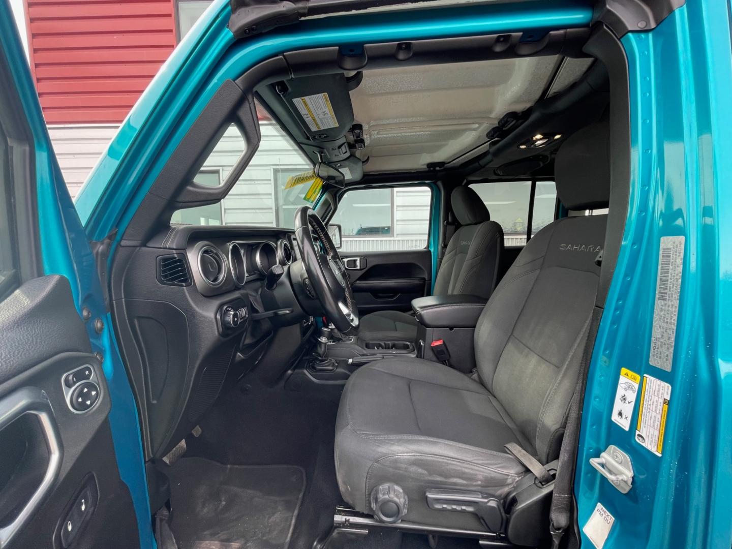 2020 TEAL /Black JEEP WRANGLER UNLIMI SAHARA (1C4HJXENXLW) with an 2.0L engine, Automatic transmission, located at 1960 Industrial Drive, Wasilla, 99654, (907) 274-2277, 61.573475, -149.400146 - Photo#7