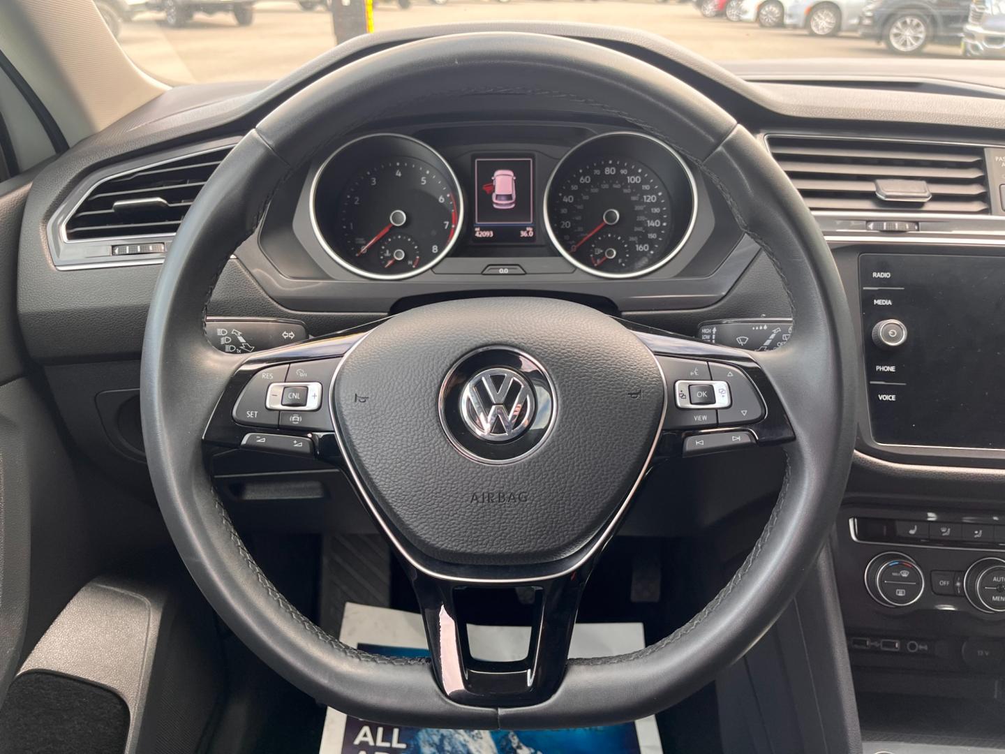 2020 Volkswagen Tiguan SE 4Motion AWD (3VV2B7AX8LM) with an 2.0L L4 DOHC 16V TURBO engine, 8A transmission, located at 1960 Industrial Drive, Wasilla, 99654, (907) 274-2277, 61.573475, -149.400146 - Photo#13