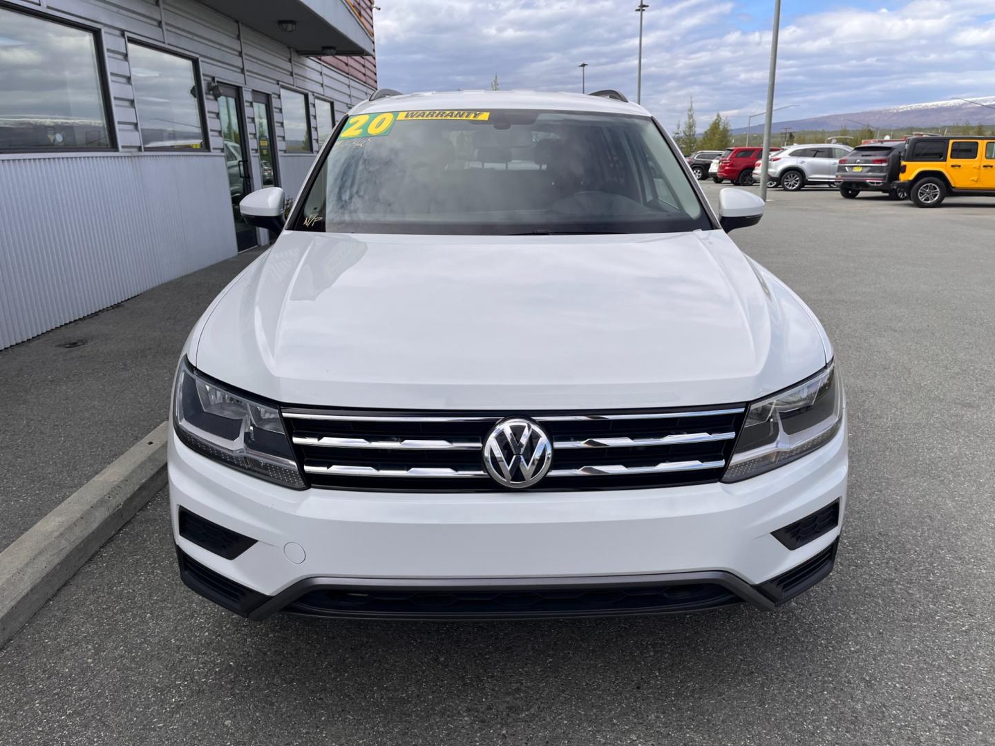 2020 Volkswagen Tiguan SE 4Motion AWD (3VV2B7AX8LM) with an 2.0L L4 DOHC 16V TURBO engine, 8A transmission, located at 1960 Industrial Drive, Wasilla, 99654, (907) 274-2277, 61.573475, -149.400146 - Photo#6