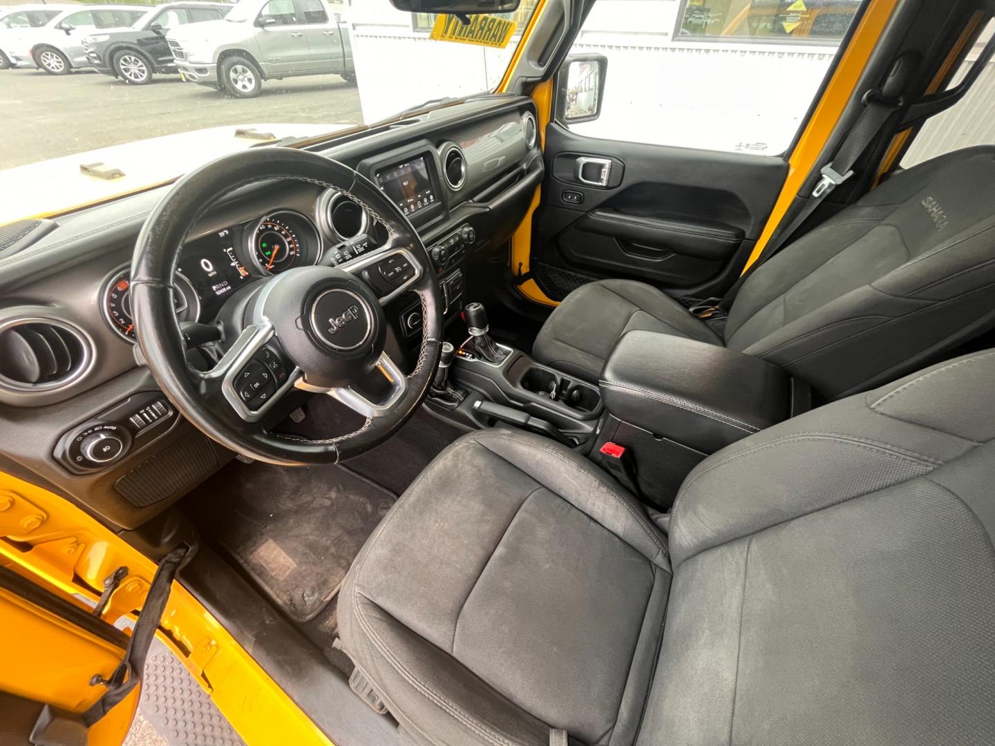 2020 YELLOW JEEP WRANGLER UNLIMI SAHARA (1C4HJXEN2LW) with an 2.0L engine, Automatic transmission, located at 1960 Industrial Drive, Wasilla, 99654, (907) 274-2277, 61.573475, -149.400146 - Photo#7