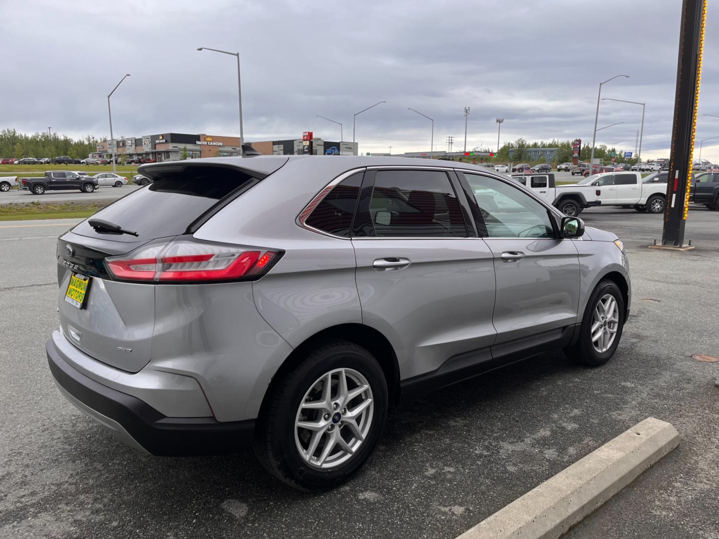 2021 Ford Edge SEL AWD (2FMPK4J92MB) with an 2.0L L4 DOHC 16V engine, 6A transmission, located at 1960 Industrial Drive, Wasilla, 99654, (907) 274-2277, 61.573475, -149.400146 - Photo#5