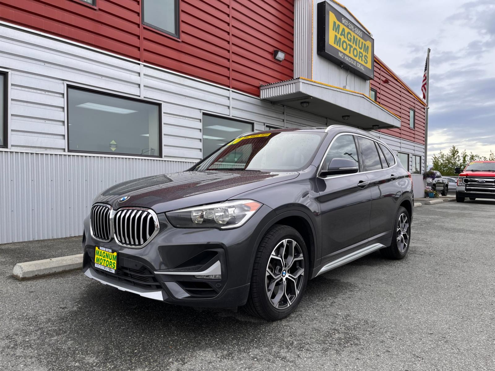2020 GRAY /gray BMW X1 XDRIVE28I (WBXJG9C05L5) with an 2.0L engine, Automatic transmission, located at 1960 Industrial Drive, Wasilla, 99654, (907) 274-2277, 61.573475, -149.400146 - Photo #1
