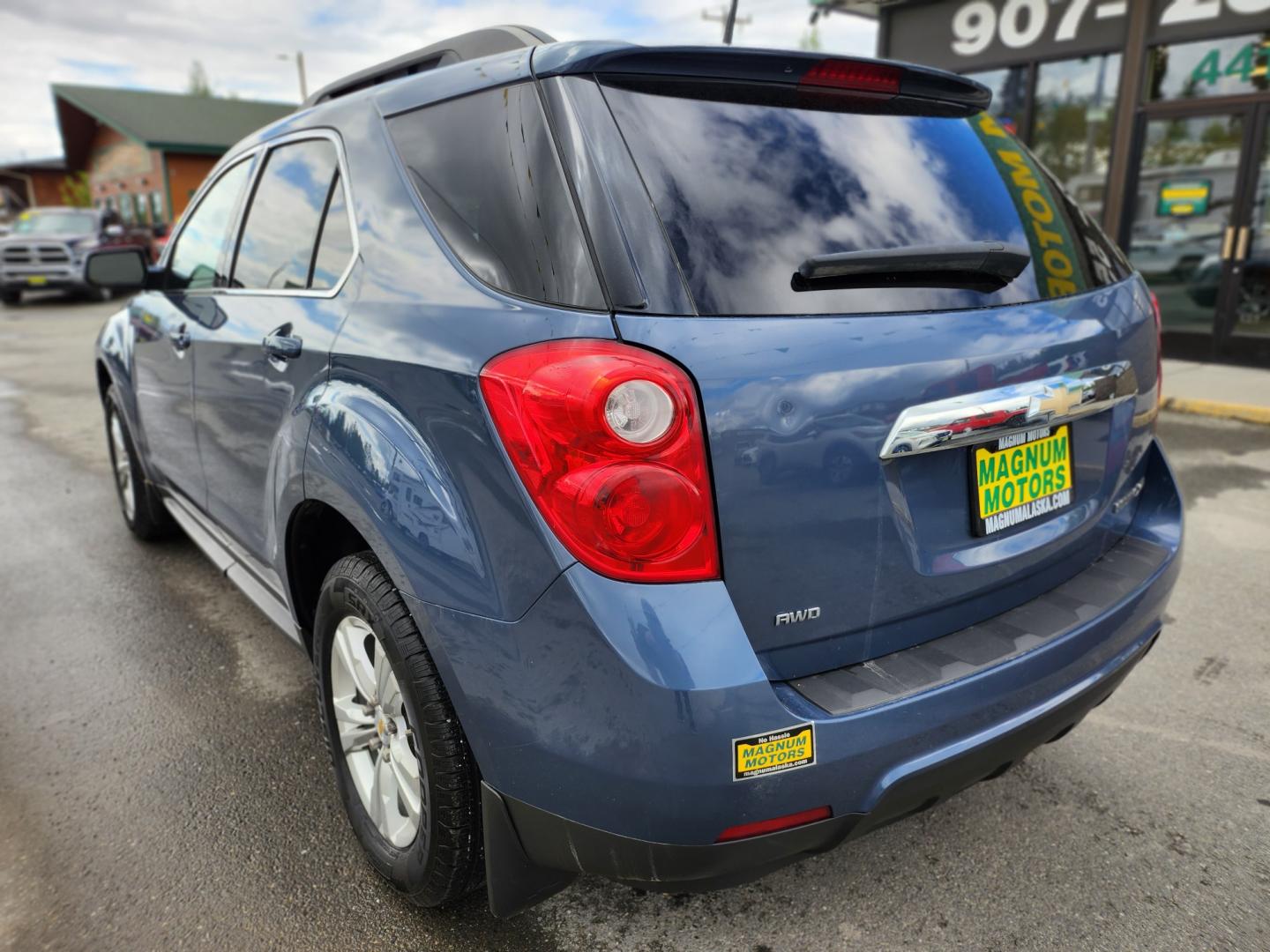 2011 /GRAY Chevrolet Equinox 1LT AWD (2CNFLEEC8B6) with an 2.4L L4 DOHC 16V engine, 6-Speed Automatic transmission, located at 1960 Industrial Drive, Wasilla, 99654, (907) 274-2277, 61.573475, -149.400146 - Photo#3