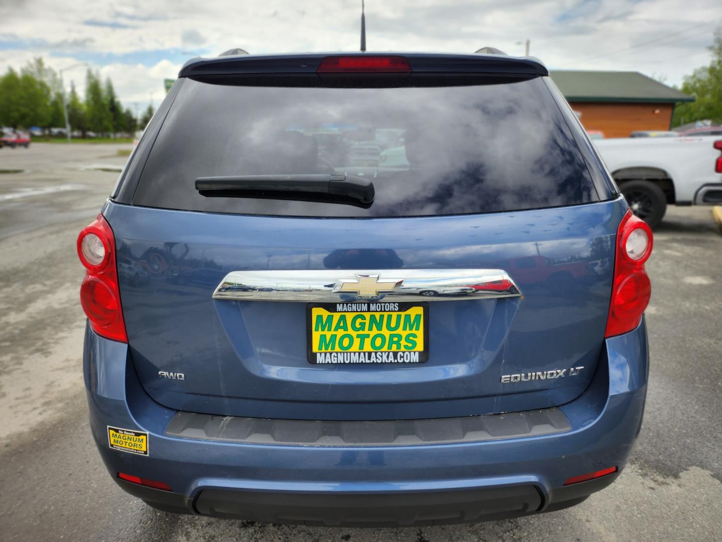 2011 /GRAY Chevrolet Equinox 1LT AWD (2CNFLEEC8B6) with an 2.4L L4 DOHC 16V engine, 6-Speed Automatic transmission, located at 1960 Industrial Drive, Wasilla, 99654, (907) 274-2277, 61.573475, -149.400146 - Photo#4