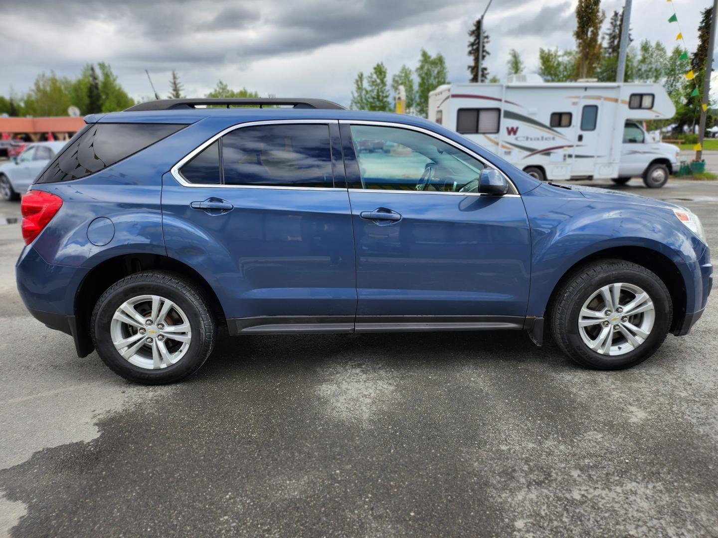 2011 /GRAY Chevrolet Equinox 1LT AWD (2CNFLEEC8B6) with an 2.4L L4 DOHC 16V engine, 6-Speed Automatic transmission, located at 1960 Industrial Drive, Wasilla, 99654, (907) 274-2277, 61.573475, -149.400146 - Photo#6