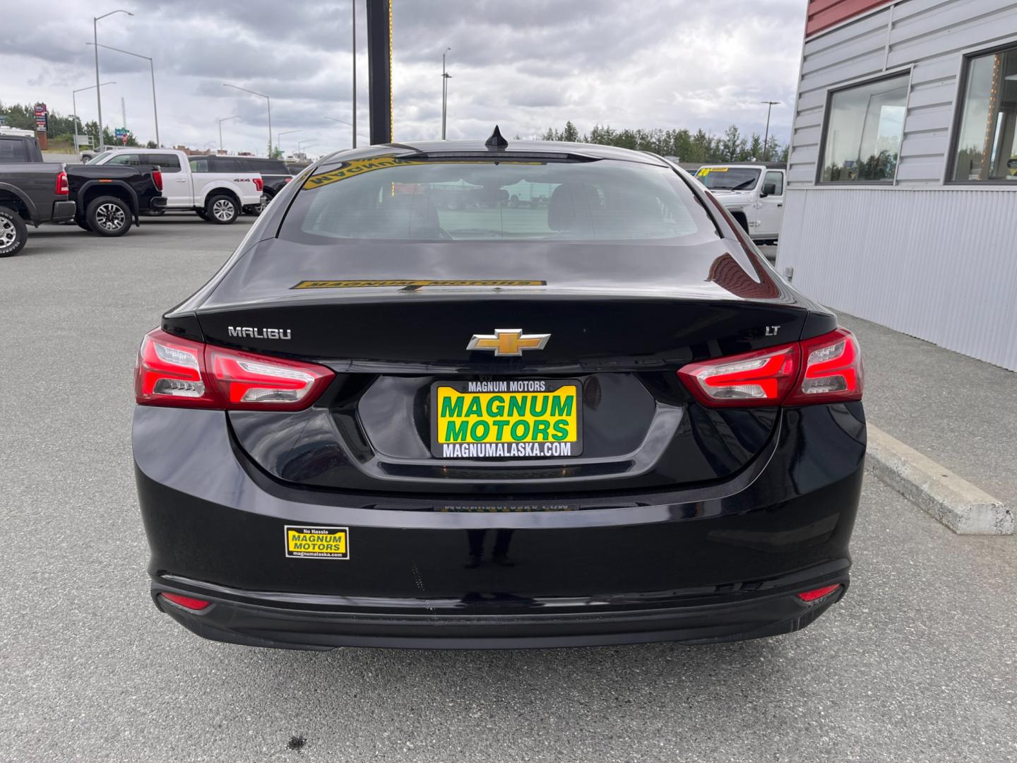 2020 Black Chevrolet Malibu LT (1G1ZD5ST8LF) with an 1.5L L4 DOHC 16V engine, 6A transmission, located at 1960 Industrial Drive, Wasilla, 99654, (907) 274-2277, 61.573475, -149.400146 - Photo#4