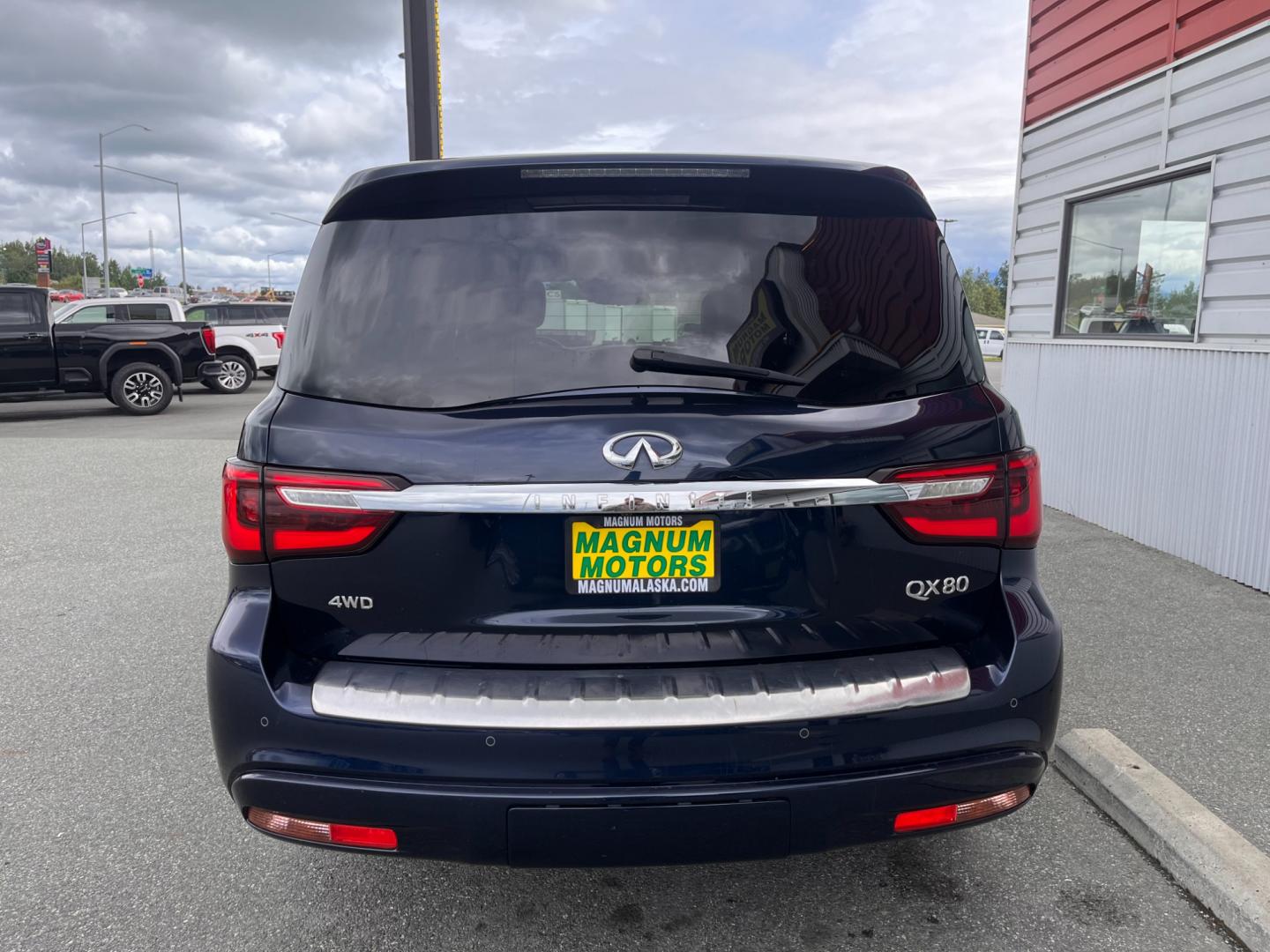 2021 BLUE INFINITI QX80 LUXE (JN8AZ2AE8M9) with an 5.6L engine, Automatic transmission, located at 1960 Industrial Drive, Wasilla, 99654, (907) 274-2277, 61.573475, -149.400146 - Photo#3