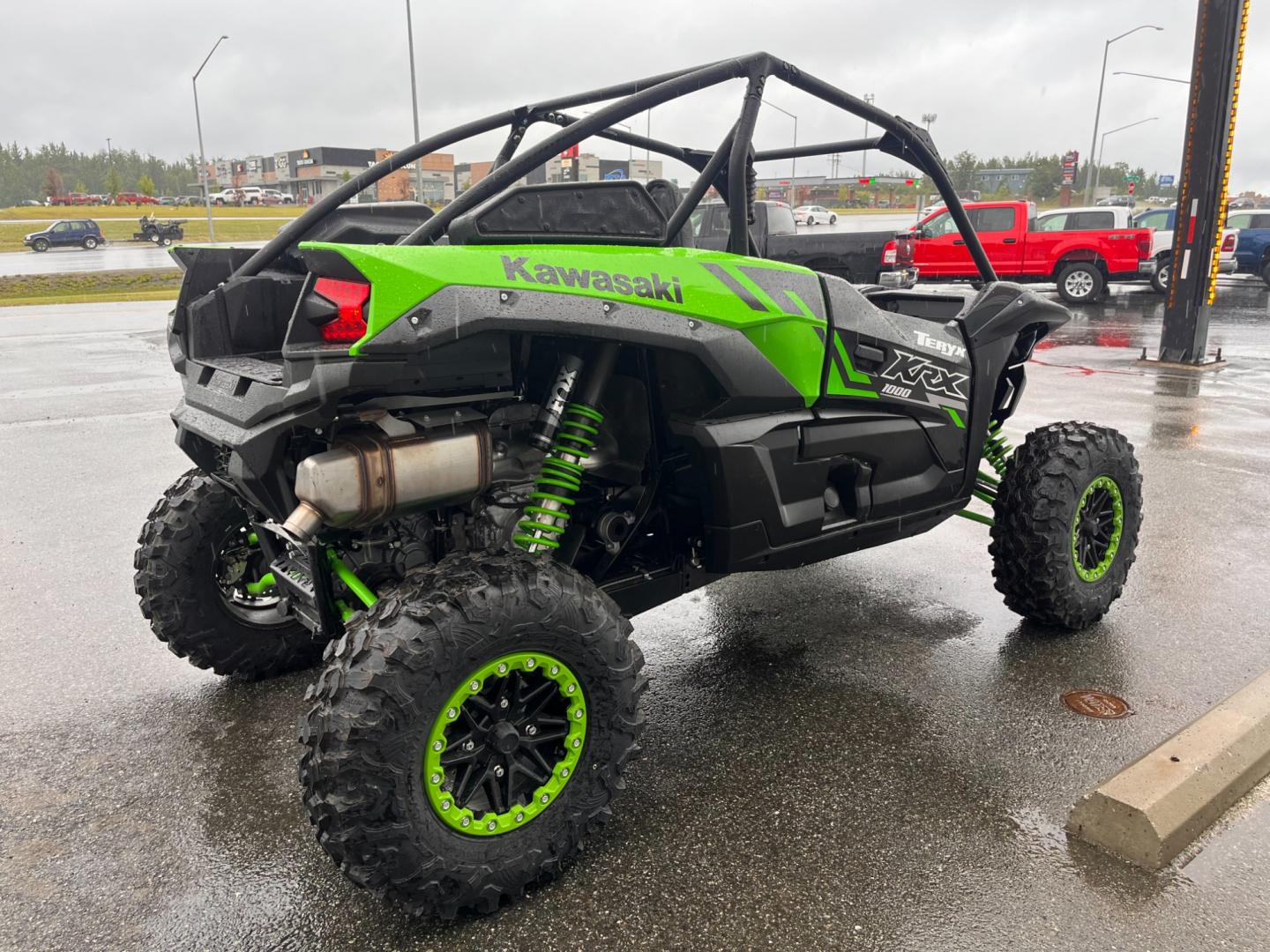 2023 GREEN KAWASAKI TERYX KRX 1000 utv (JKARFCA19PB) , Automatic transmission, located at 1960 Industrial Drive, Wasilla, 99654, (907) 274-2277, 61.573475, -149.400146 - Photo#5