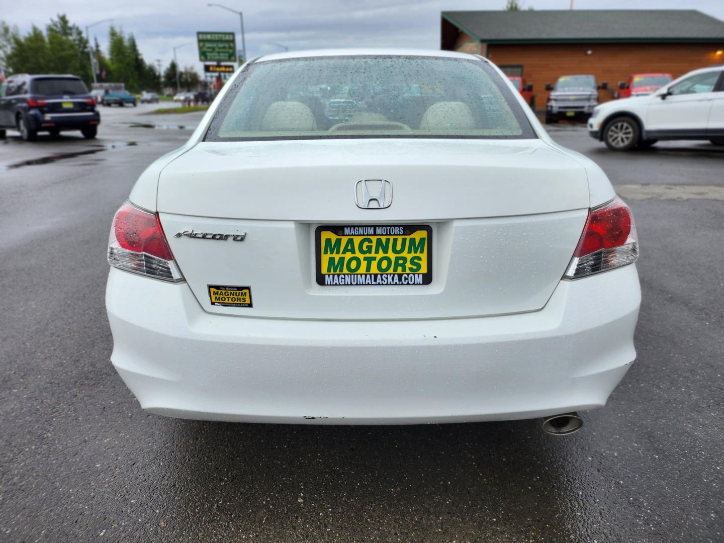 2008 WHITE /TAN HONDA ACCORD LX-P (1HGCP25498A) with an 2.4L engine, 5-Speed Manual transmission, located at 1960 Industrial Drive, Wasilla, 99654, (907) 274-2277, 61.573475, -149.400146 - Photo#4