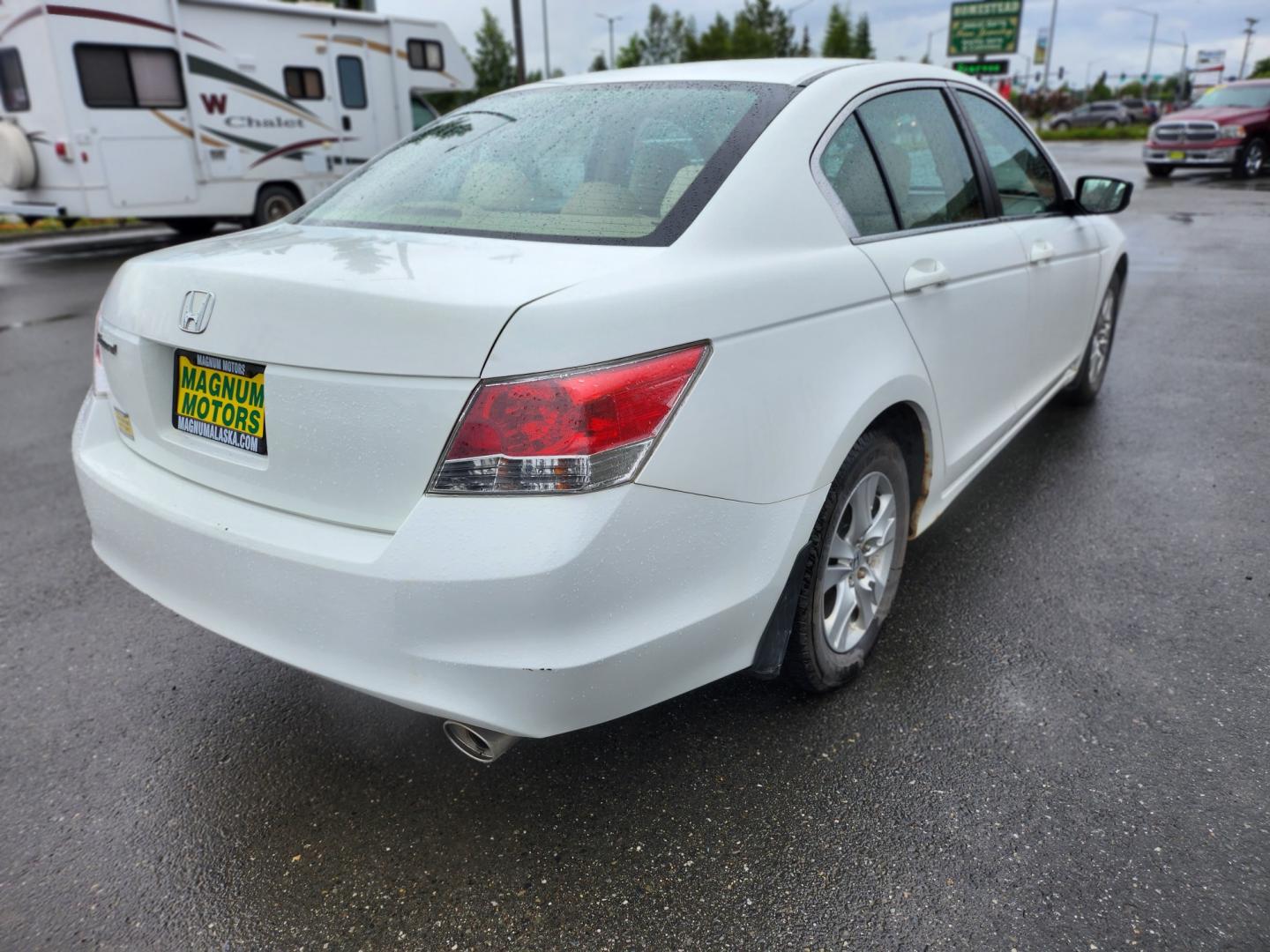 2008 WHITE /TAN HONDA ACCORD LX-P (1HGCP25498A) with an 2.4L engine, 5-Speed Manual transmission, located at 1960 Industrial Drive, Wasilla, 99654, (907) 274-2277, 61.573475, -149.400146 - Photo#5