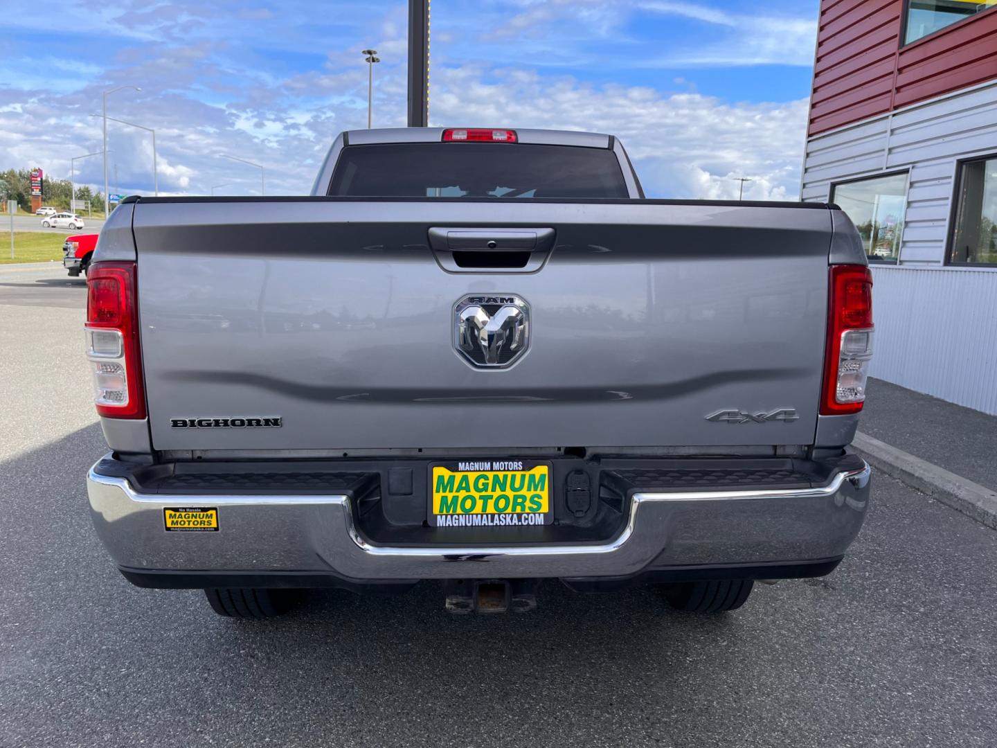 2022 Silver RAM 2500 Big Horn Crew Cab SWB 4WD (3C6UR5DL4NG) with an 6.7L L6 OHV 24V TURBO DIESEL engine, 6A transmission, located at 1960 Industrial Drive, Wasilla, 99654, (907) 274-2277, 61.573475, -149.400146 - Photo#3