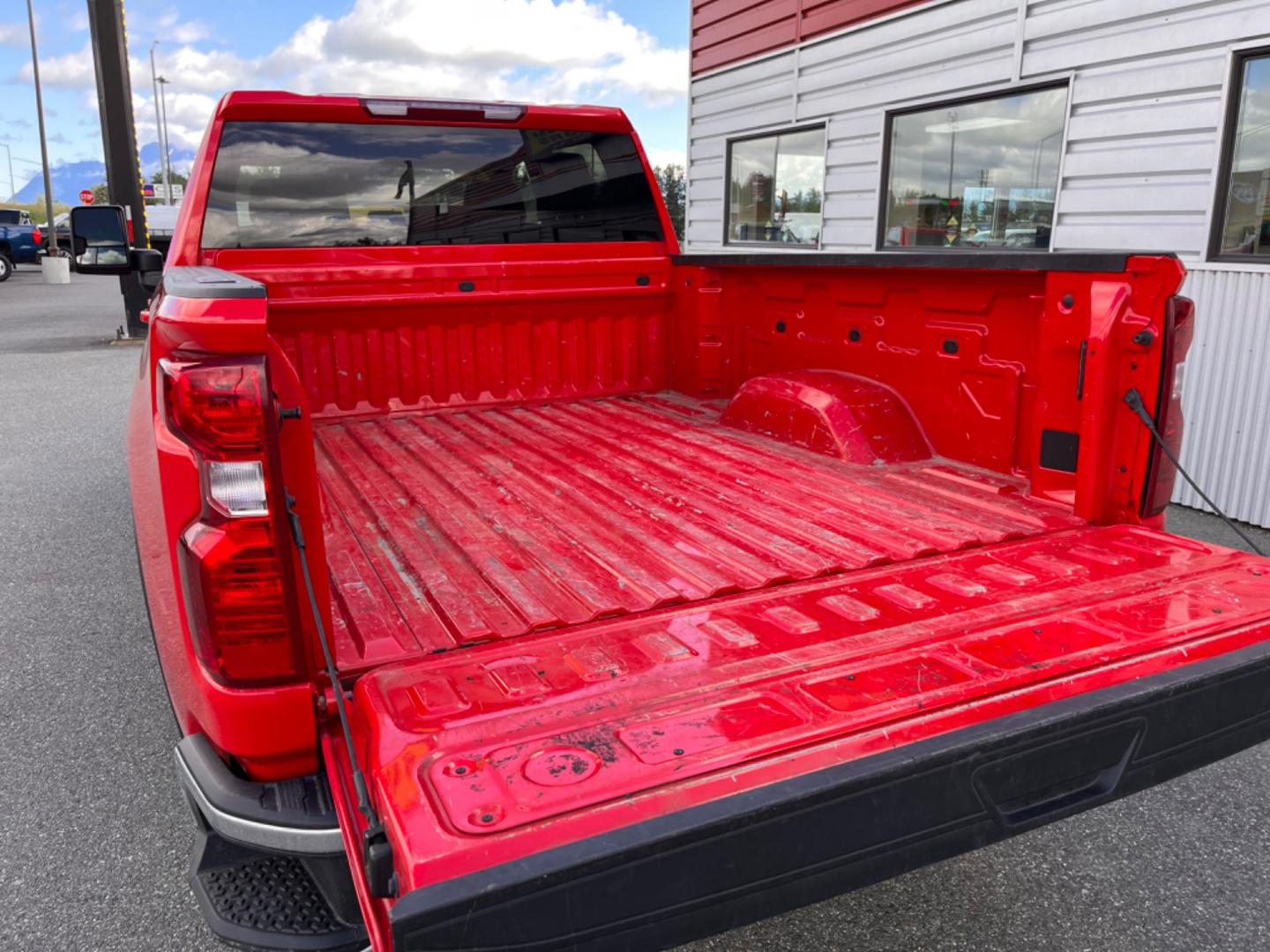 2022 RED CHEVROLET SILVERADO 2500H LT (1GC4YNE73NF) with an 6.6L engine, Automatic transmission, located at 1960 Industrial Drive, Wasilla, 99654, (907) 274-2277, 61.573475, -149.400146 - Photo#17