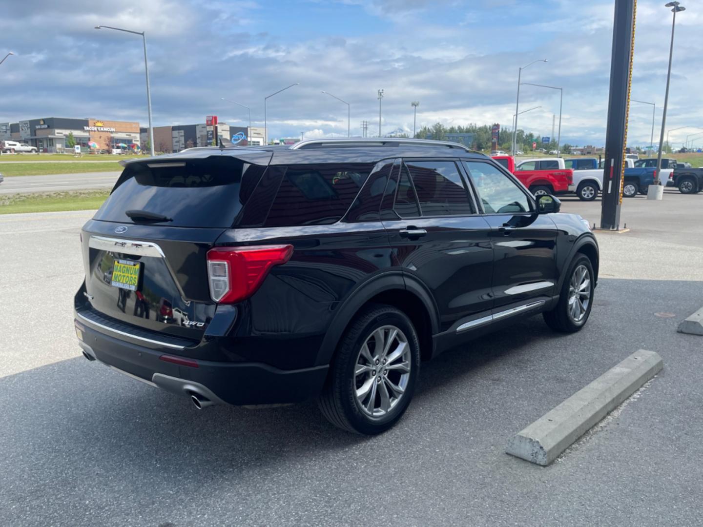 2022 BLACK /black leather FORD EXPLORER LIMITED (1FMSK8FH4NG) with an 2.3L engine, Automatic transmission, located at 1960 Industrial Drive, Wasilla, 99654, (907) 274-2277, 61.573475, -149.400146 - Photo#3