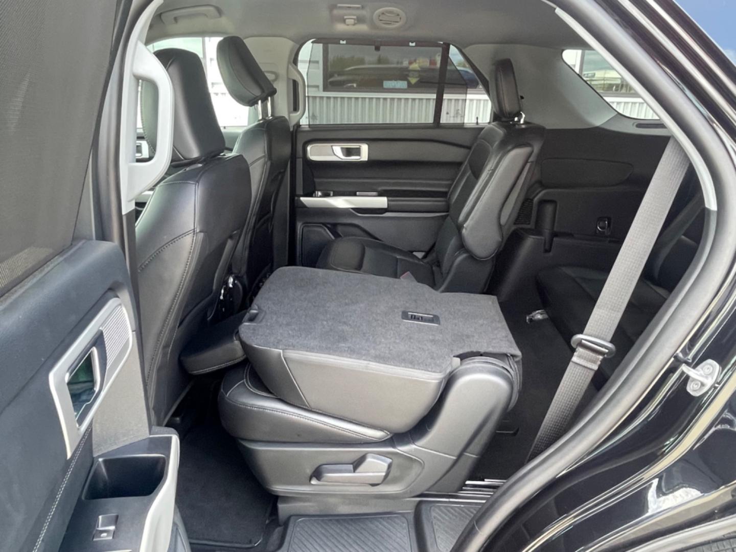 2022 BLACK /black leather FORD EXPLORER LIMITED (1FMSK8FH4NG) with an 2.3L engine, Automatic transmission, located at 1960 Industrial Drive, Wasilla, 99654, (907) 274-2277, 61.573475, -149.400146 - Photo#11