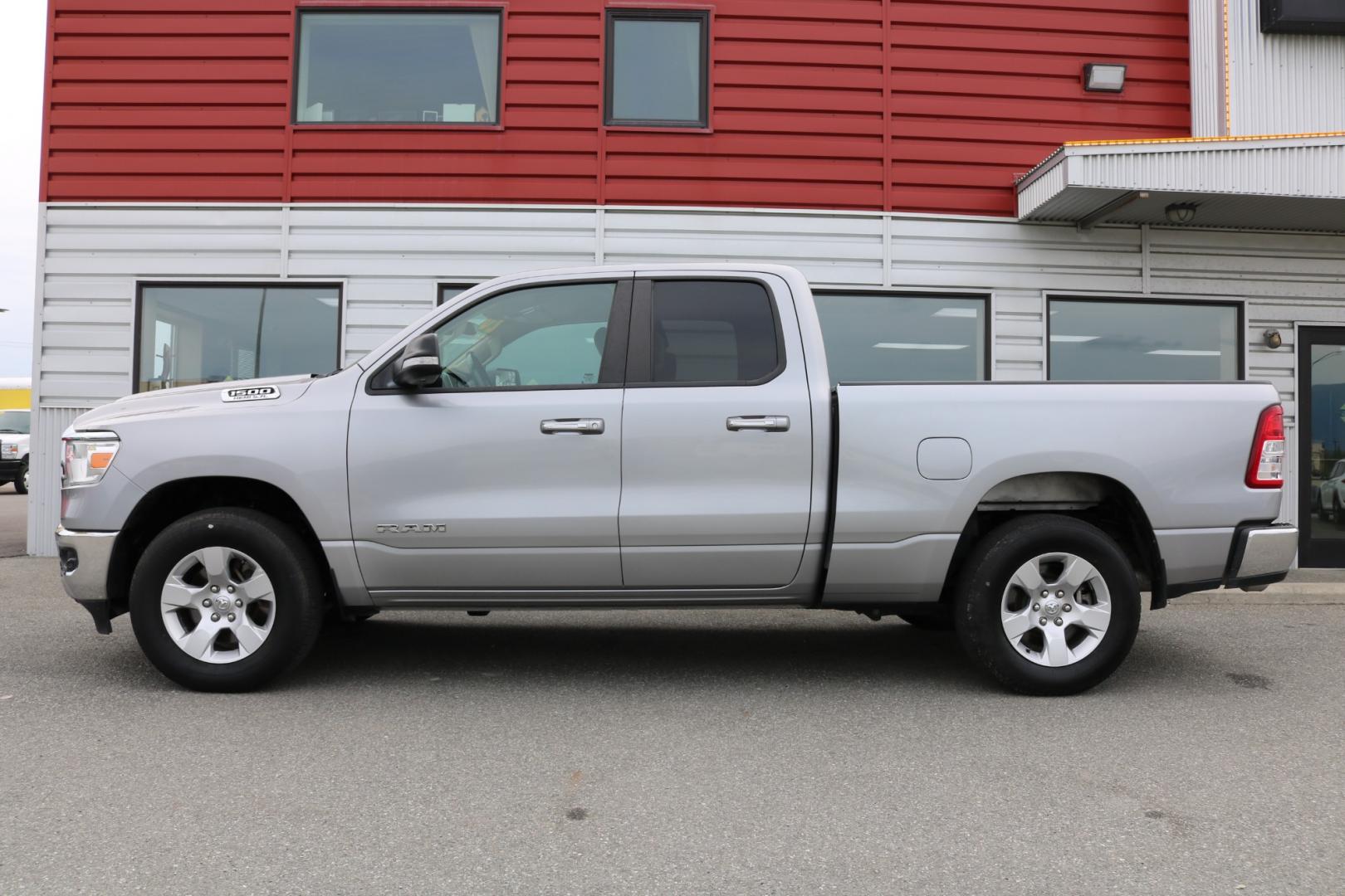 2020 SILVER /Gray RAM 1500 BIG HORN (1C6SRFBT0LN) with an 5.7L engine, Automatic transmission, located at 1960 Industrial Drive, Wasilla, 99654, (907) 274-2277, 61.573475, -149.400146 - Photo#1