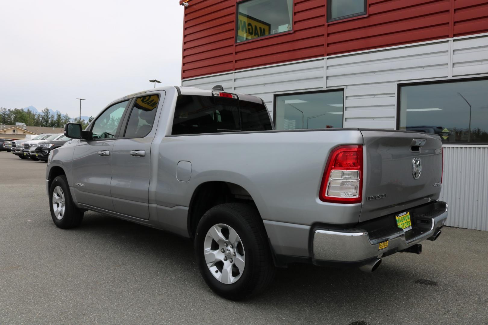 2020 SILVER /Gray RAM 1500 BIG HORN (1C6SRFBT0LN) with an 5.7L engine, Automatic transmission, located at 1960 Industrial Drive, Wasilla, 99654, (907) 274-2277, 61.573475, -149.400146 - Photo#2