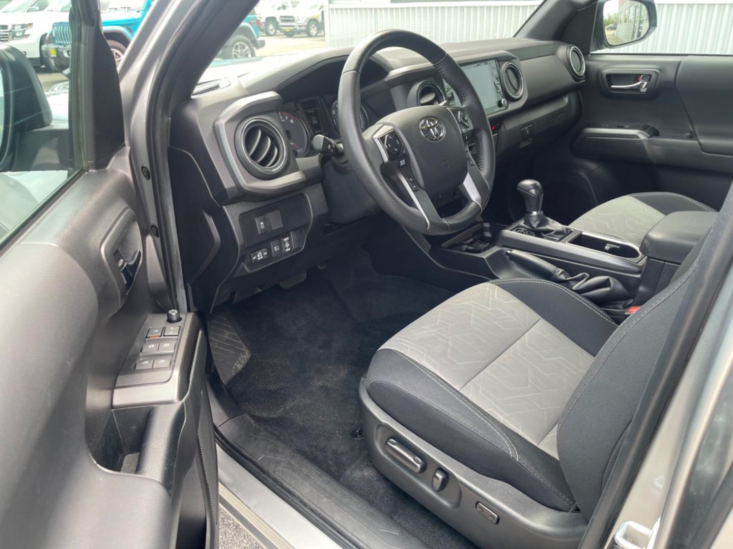 2022 SILVER /Black TOYOTA TACOMA trd V6 (3TMCZ5AN1NM) with an 3.5L engine, Automatic transmission, located at 1960 Industrial Drive, Wasilla, 99654, (907) 274-2277, 61.573475, -149.400146 - Photo#9