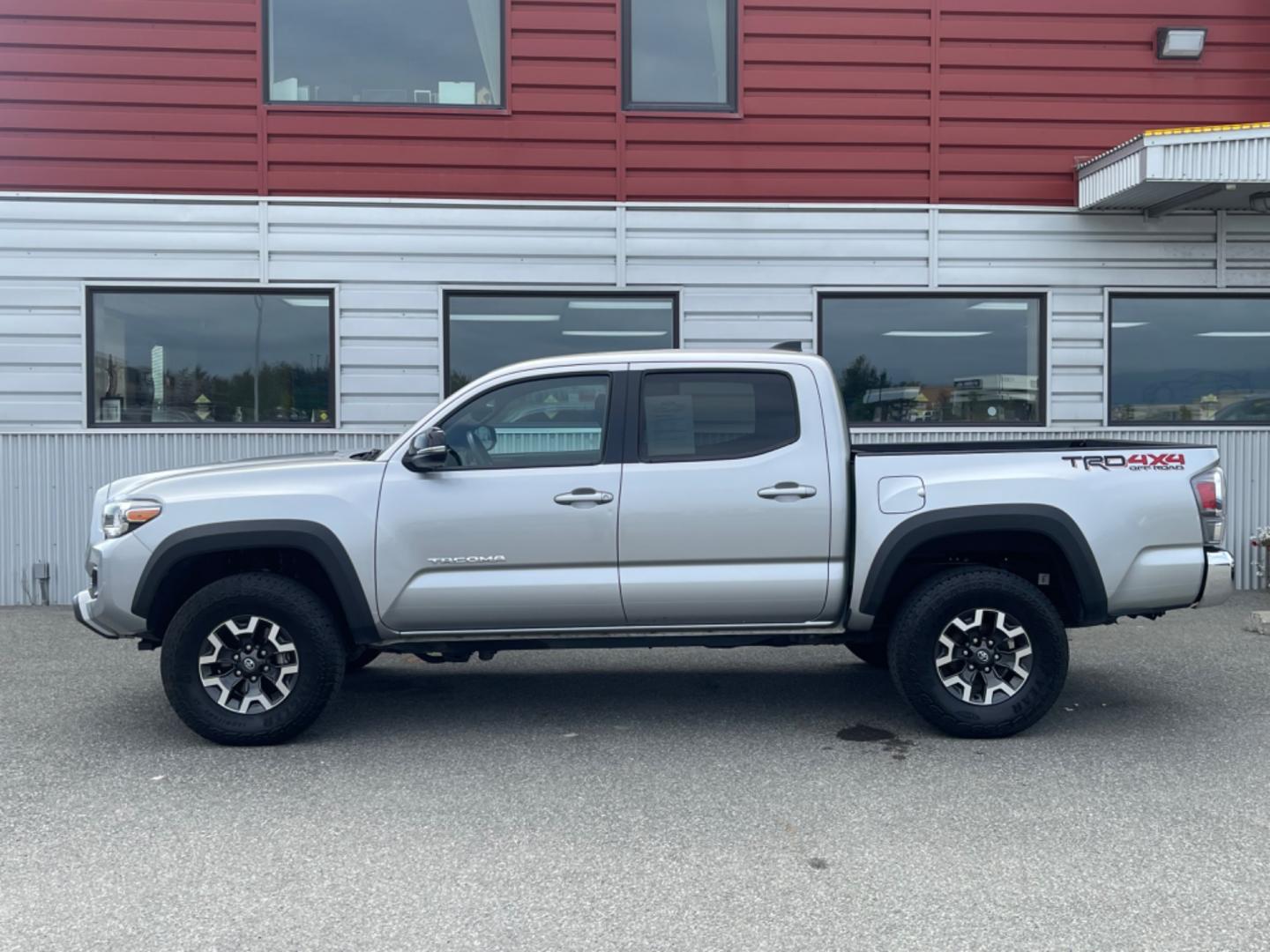 2022 SILVER /Black TOYOTA TACOMA trd V6 (3TMCZ5AN1NM) with an 3.5L engine, Automatic transmission, located at 1960 Industrial Drive, Wasilla, 99654, (907) 274-2277, 61.573475, -149.400146 - Photo#1