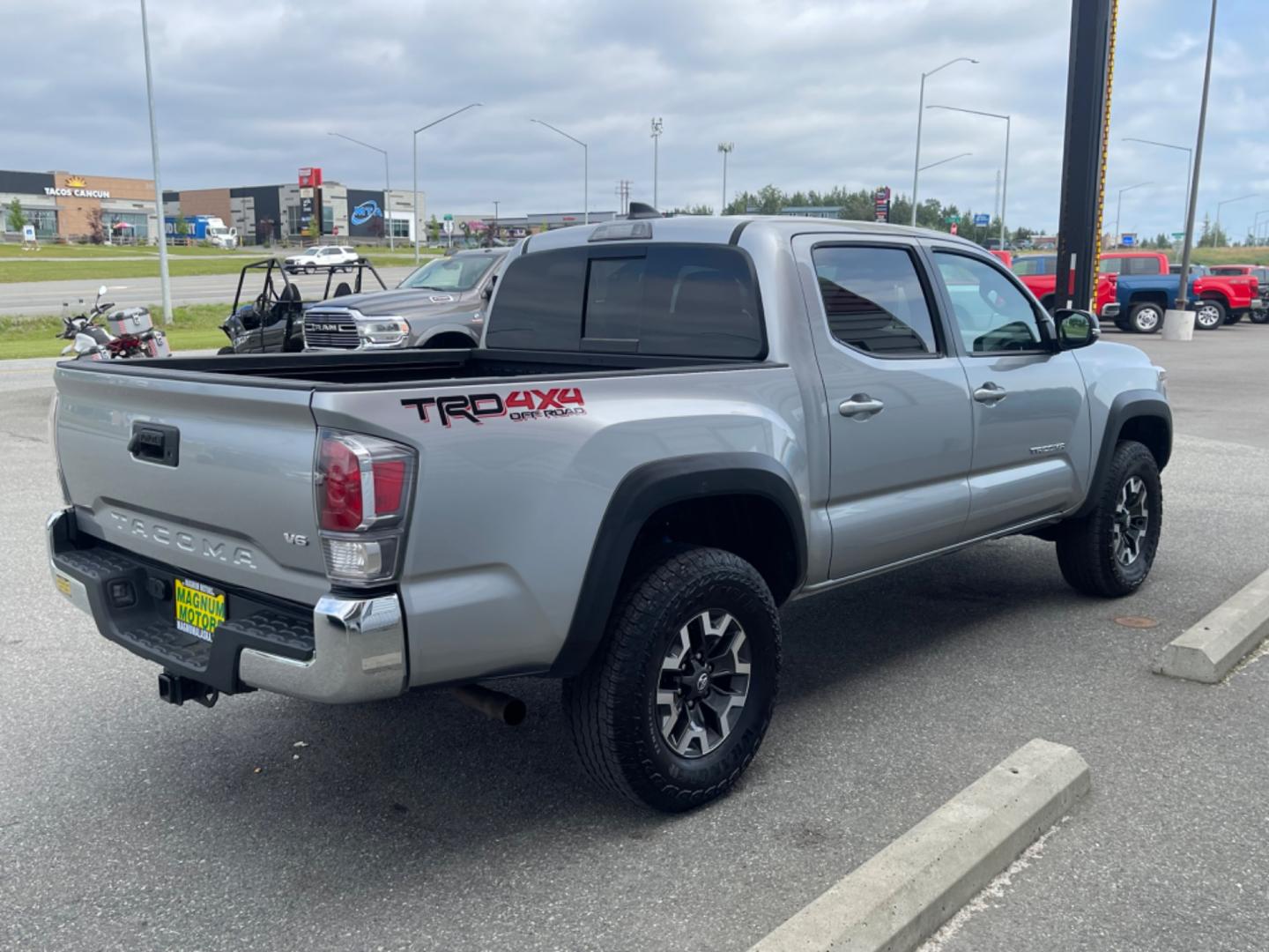 2022 SILVER /Black TOYOTA TACOMA trd V6 (3TMCZ5AN1NM) with an 3.5L engine, Automatic transmission, located at 1960 Industrial Drive, Wasilla, 99654, (907) 274-2277, 61.573475, -149.400146 - Photo#3