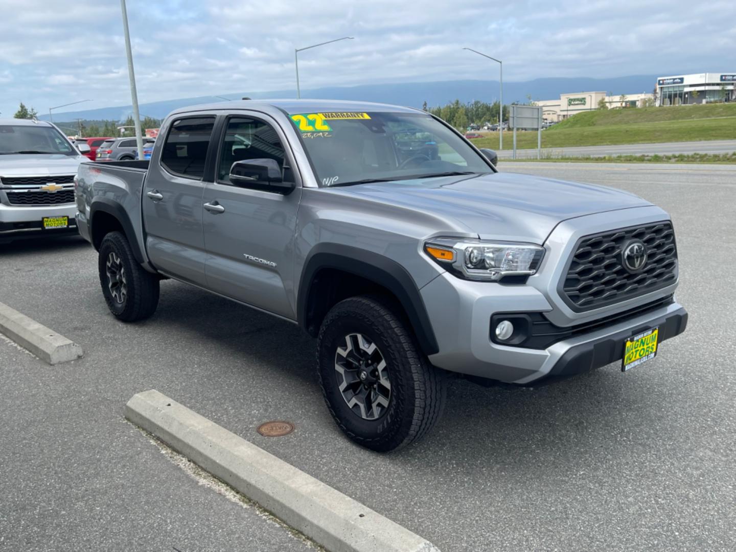 2022 SILVER /Black TOYOTA TACOMA trd V6 (3TMCZ5AN1NM) with an 3.5L engine, Automatic transmission, located at 1960 Industrial Drive, Wasilla, 99654, (907) 274-2277, 61.573475, -149.400146 - Photo#4