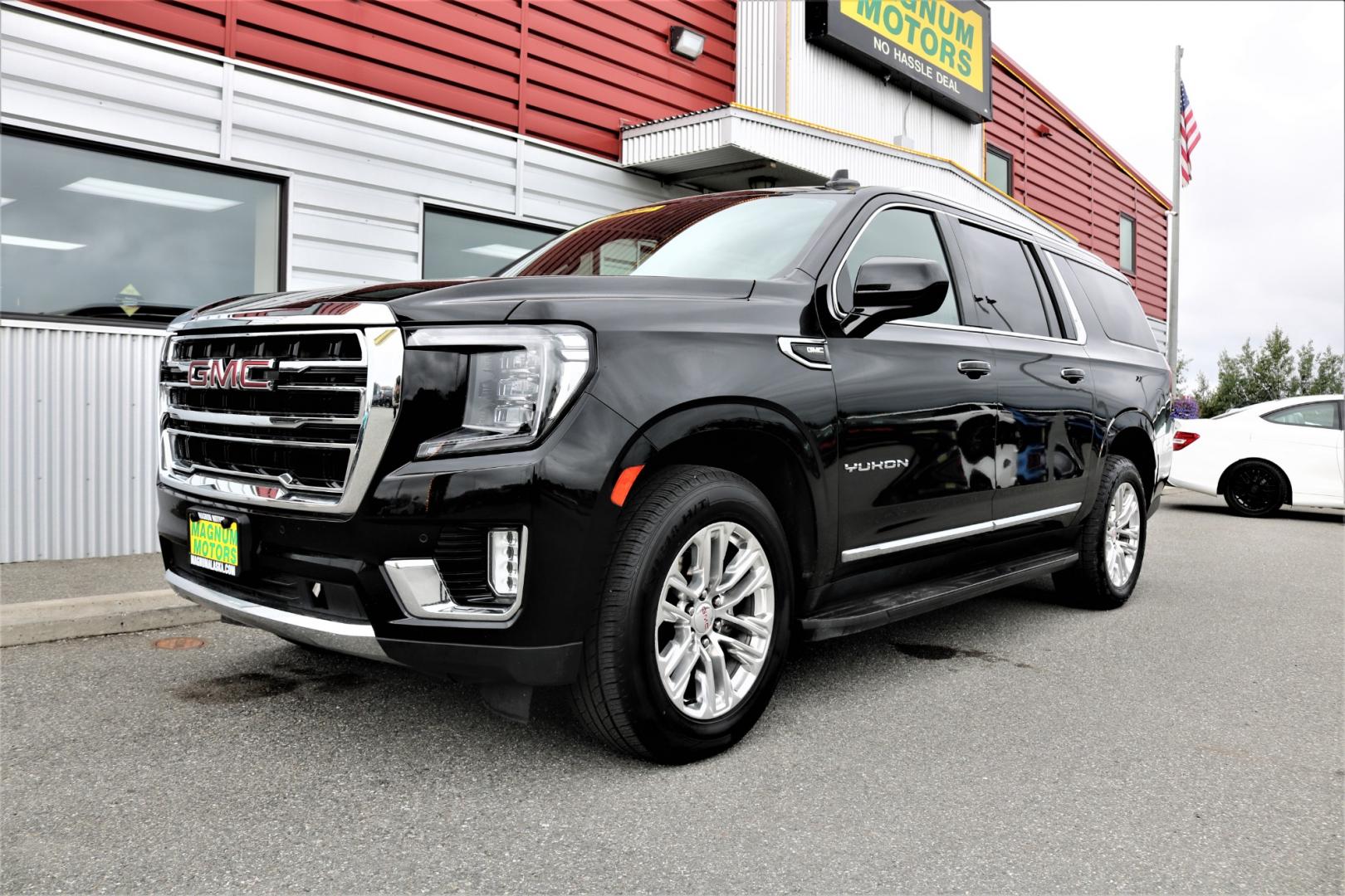 2021 BLACK /Black leather GMC YUKON XL SLT (1GKS2GKD6MR) with an 5.3L engine, Automatic transmission, located at 1960 Industrial Drive, Wasilla, 99654, (907) 274-2277, 61.573475, -149.400146 - Photo#0