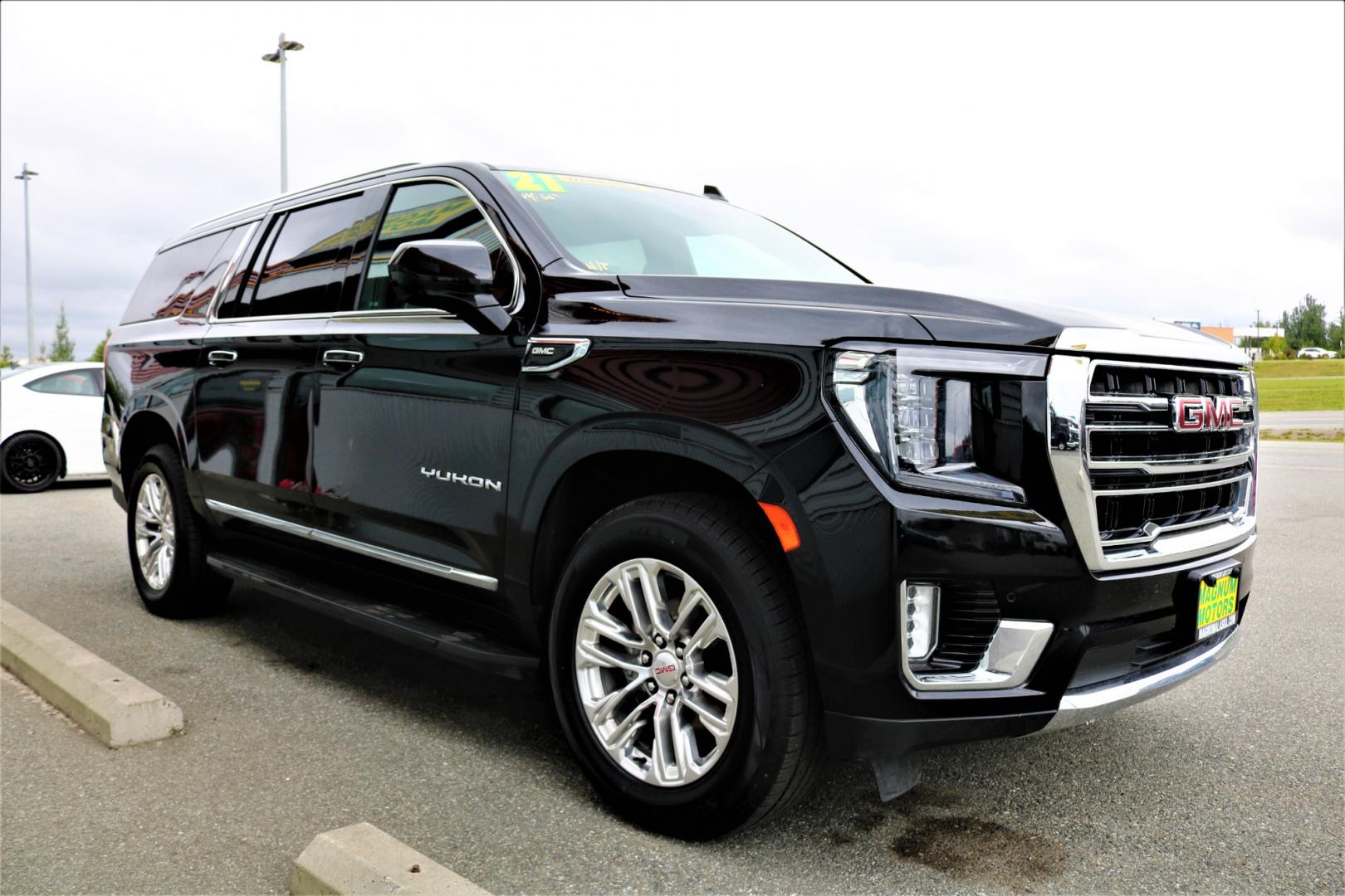 2021 BLACK /Black leather GMC YUKON XL SLT (1GKS2GKD6MR) with an 5.3L engine, Automatic transmission, located at 1960 Industrial Drive, Wasilla, 99654, (907) 274-2277, 61.573475, -149.400146 - Photo#5