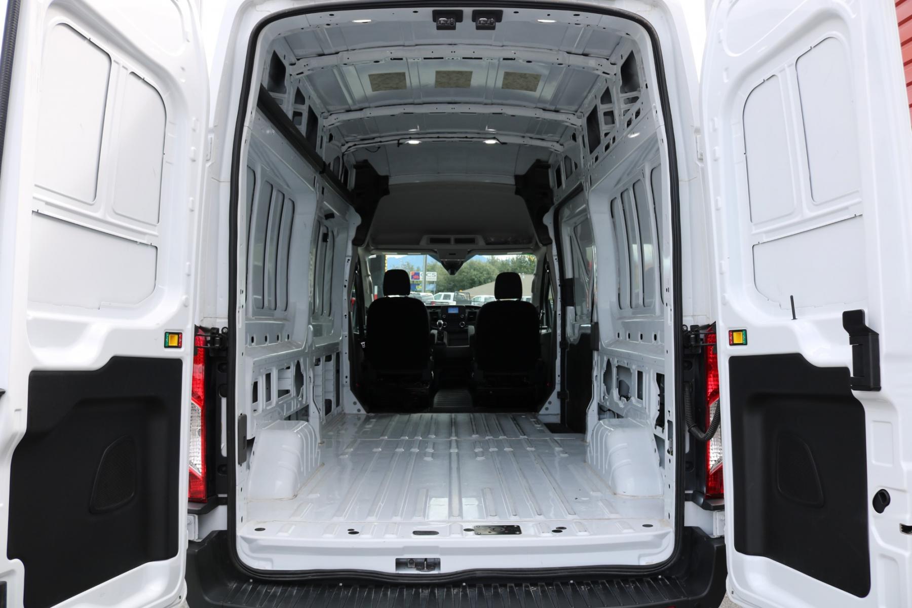 2022 WHITE /Black FORD TRANSIT 250 (1FTBR2XGXNK) with an 3.5L engine, Automatic transmission, located at 1960 Industrial Drive, Wasilla, 99654, (907) 274-2277, 61.573475, -149.400146 - Photo #14