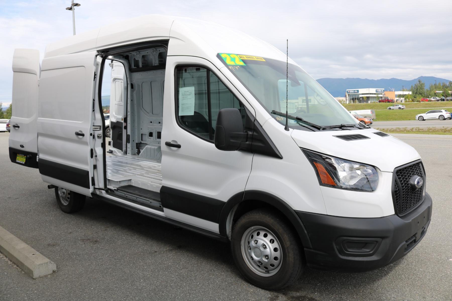 2022 WHITE /Black FORD TRANSIT 250 (1FTBR2XGXNK) with an 3.5L engine, Automatic transmission, located at 1960 Industrial Drive, Wasilla, 99654, (907) 274-2277, 61.573475, -149.400146 - Photo #16