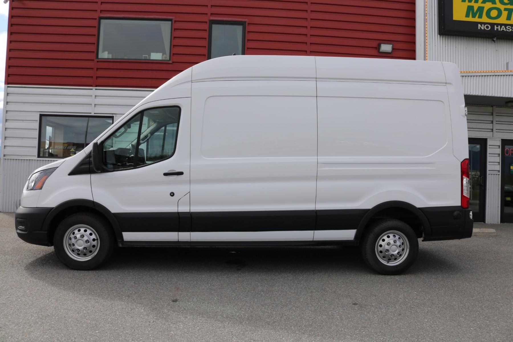 2022 WHITE /Black FORD TRANSIT 250 (1FTBR2XGXNK) with an 3.5L engine, Automatic transmission, located at 1960 Industrial Drive, Wasilla, 99654, (907) 274-2277, 61.573475, -149.400146 - Photo #1