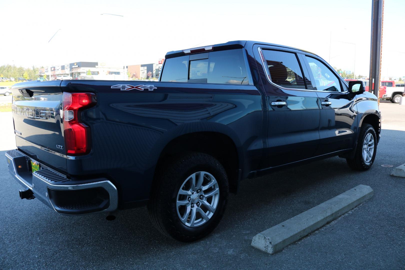 2019 Blue /black leather Chevrolet Silverado 1500 LTZ Crew Cab 4WD (3GCUYGED8KG) with an 5.3L V8 OHV 16V engine, 6A transmission, located at 1960 Industrial Drive, Wasilla, 99654, (907) 274-2277, 61.573475, -149.400146 - Photo#5