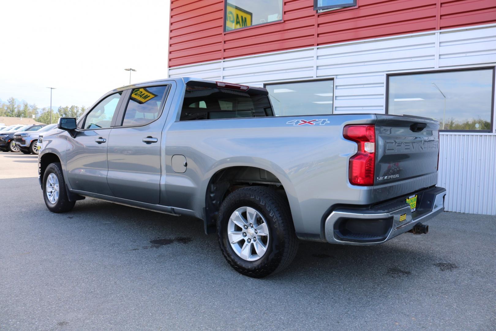 2020 Gray /Black Chevrolet Silverado 1500 LT Crew Cab Long Box 4WD (1GCUYDED9LZ) with an 5.3L V8 OHV 16V engine, 6A transmission, located at 1960 Industrial Drive, Wasilla, 99654, (907) 274-2277, 61.573475, -149.400146 - Photo#3