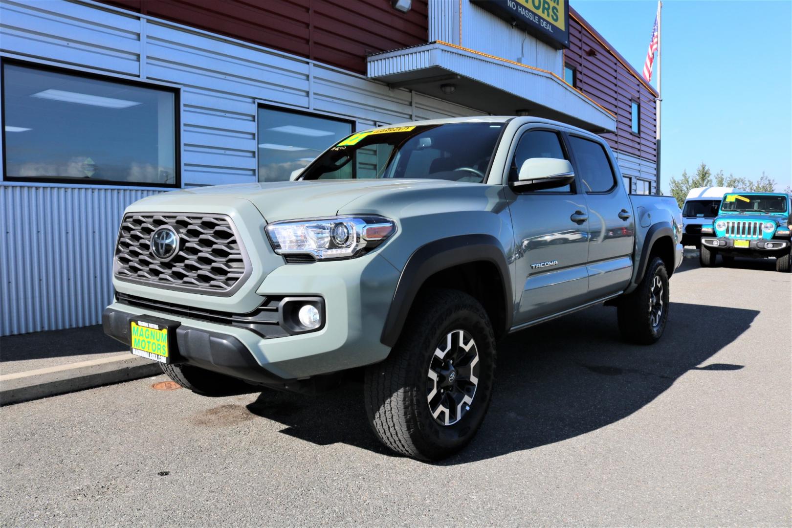 2022 GRAY /Black TOYOTA TACOMA SR V6 (3TMCZ5AN3NM) with an 3.5L engine, Automatic transmission, located at 1960 Industrial Drive, Wasilla, 99654, (907) 274-2277, 61.573475, -149.400146 - Photo#0