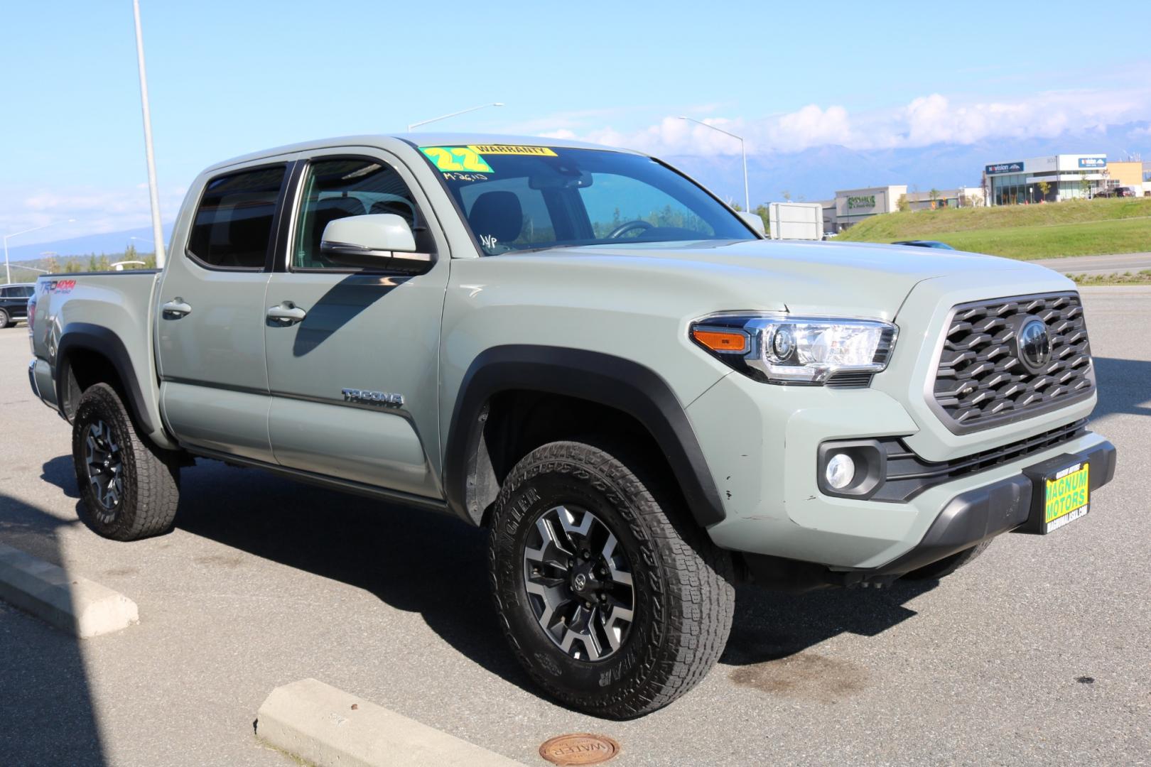 2022 GRAY /Black TOYOTA TACOMA SR V6 (3TMCZ5AN3NM) with an 3.5L engine, Automatic transmission, located at 1960 Industrial Drive, Wasilla, 99654, (907) 274-2277, 61.573475, -149.400146 - Photo#5