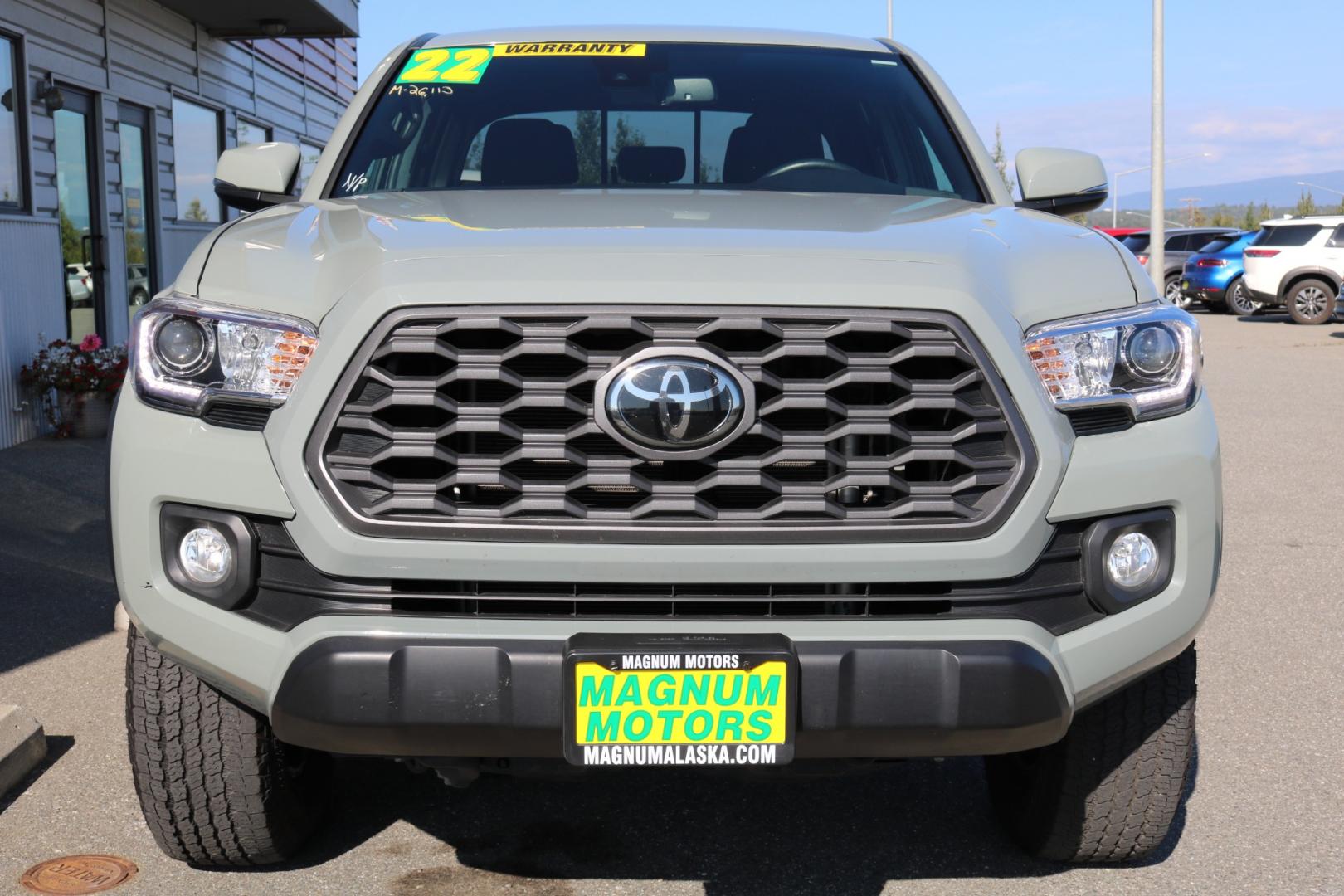 2022 GRAY /Black TOYOTA TACOMA SR V6 (3TMCZ5AN3NM) with an 3.5L engine, Automatic transmission, located at 1960 Industrial Drive, Wasilla, 99654, (907) 274-2277, 61.573475, -149.400146 - Photo#6